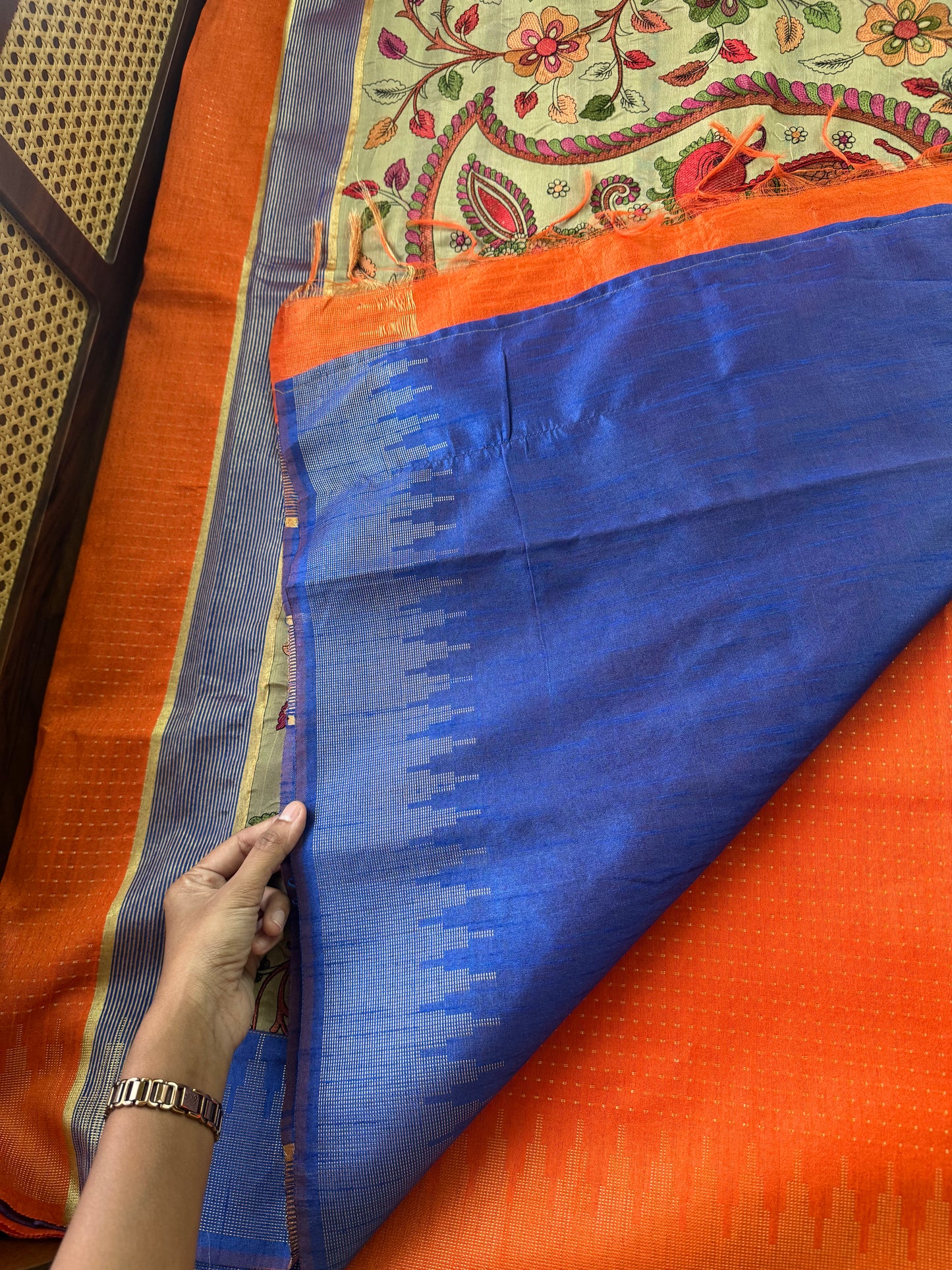 Semi Raw silk saree with statement pallu - Orange & Blue