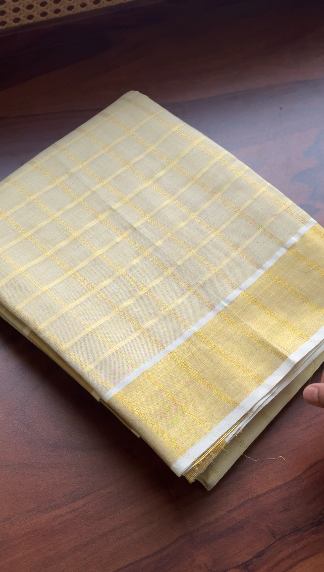 Kerala Collection - Golden Set Mundu