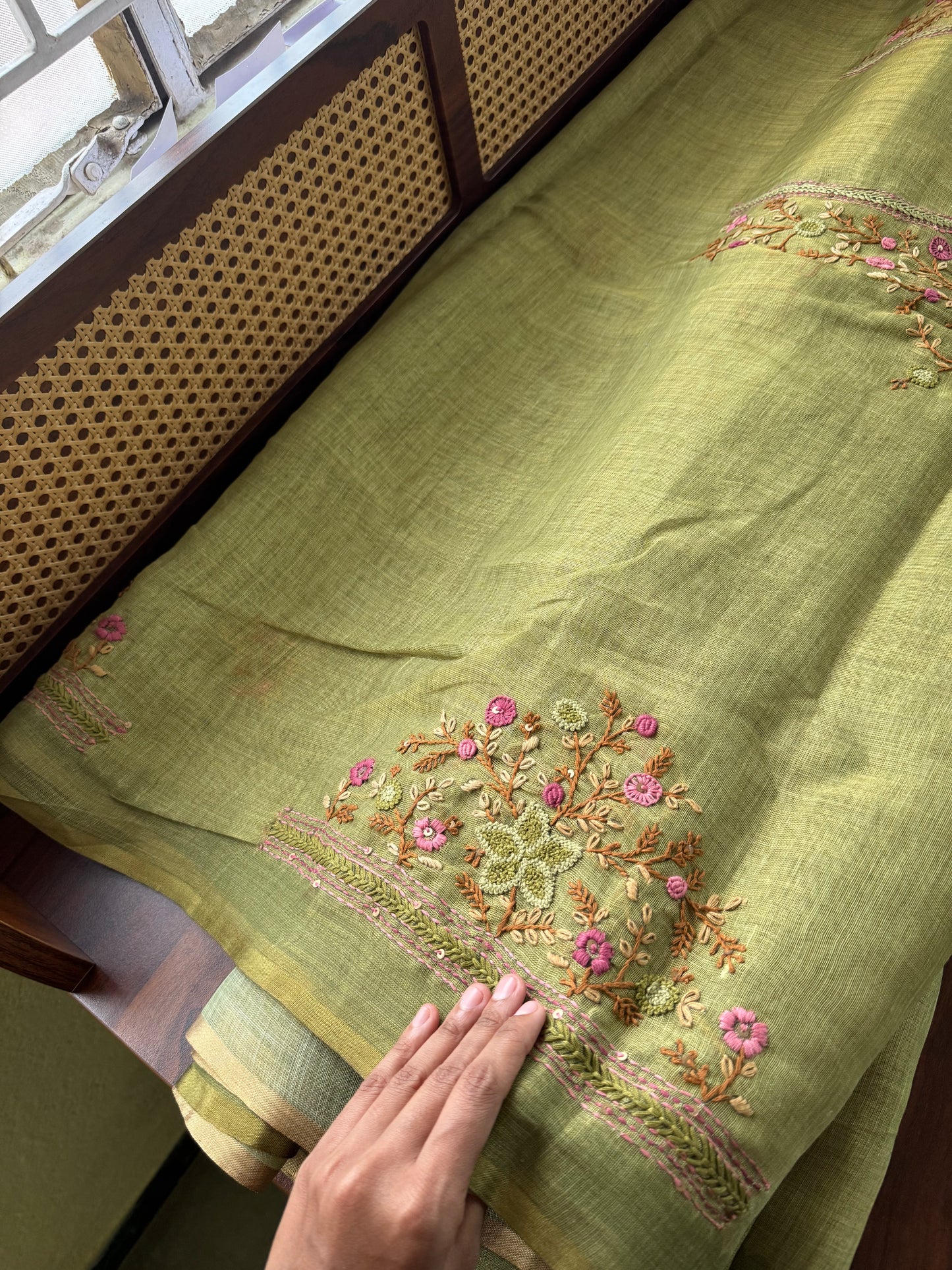 Premium Tissue Linen Sarees with heavy blouse - Green