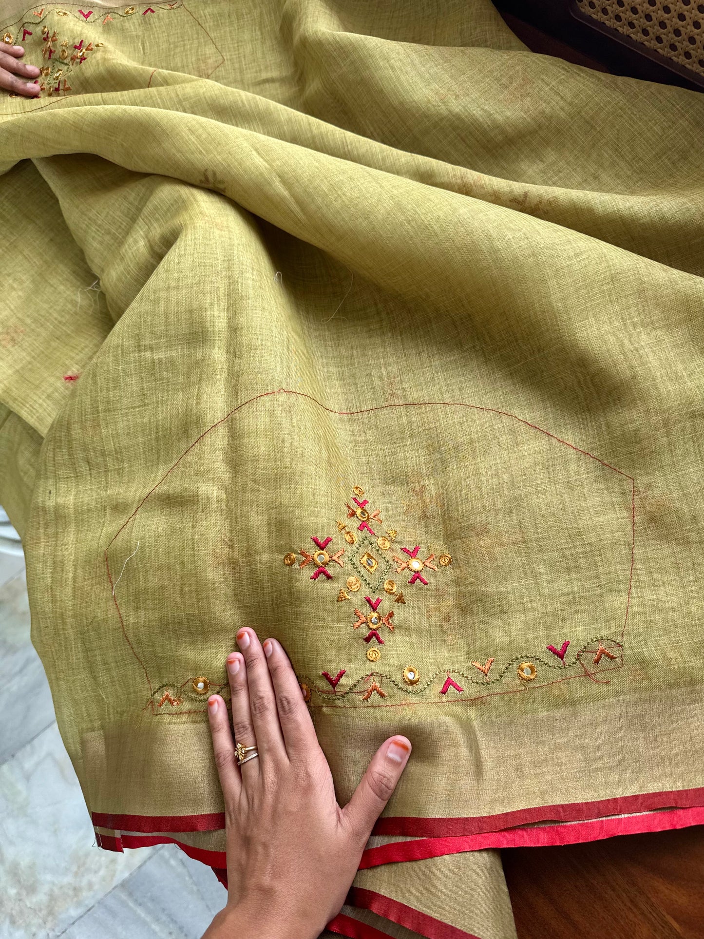 Premium Tissue Linen Sarees - Green