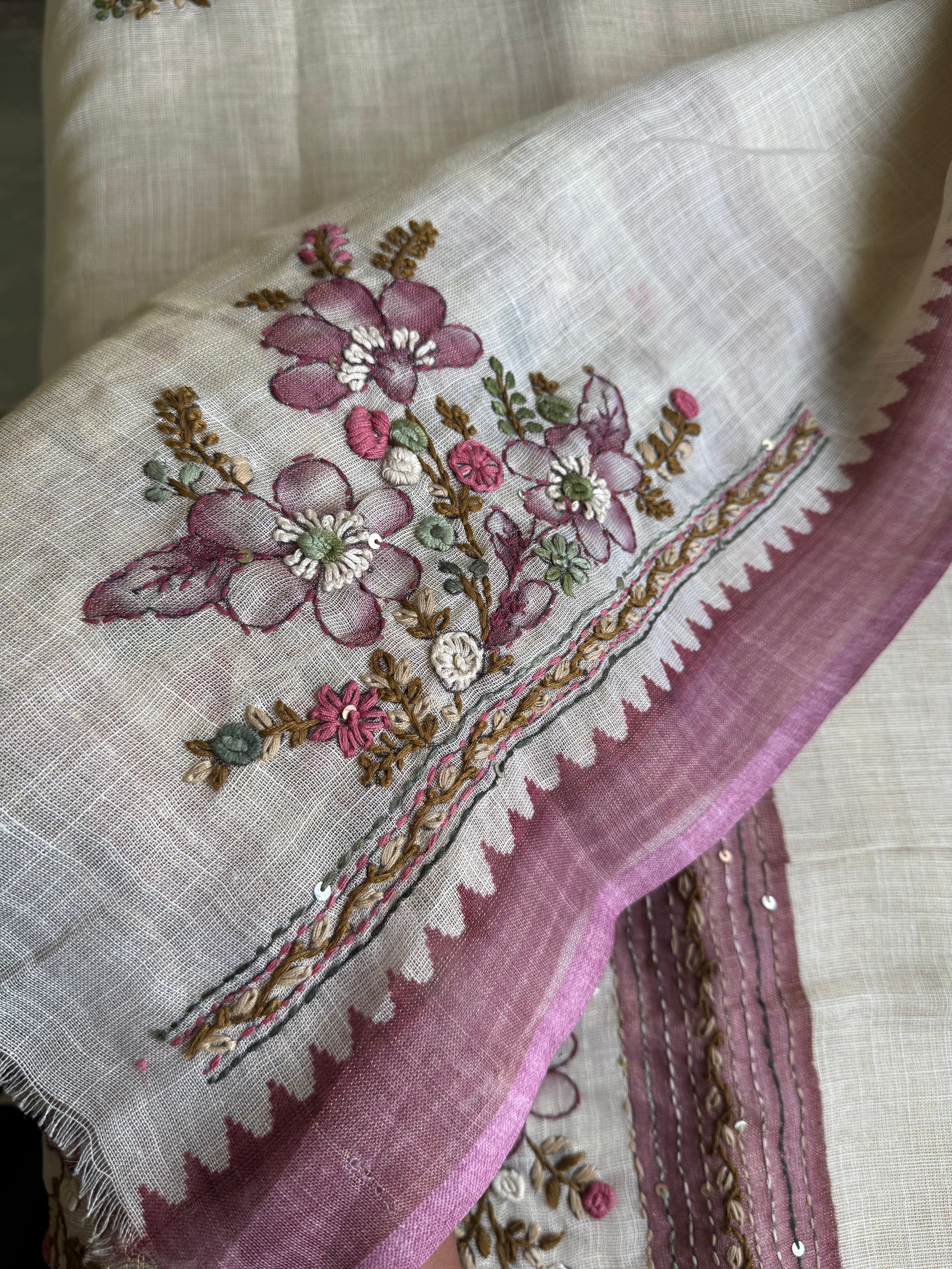 Premium Tissue Linen Sarees - Half White and Pink