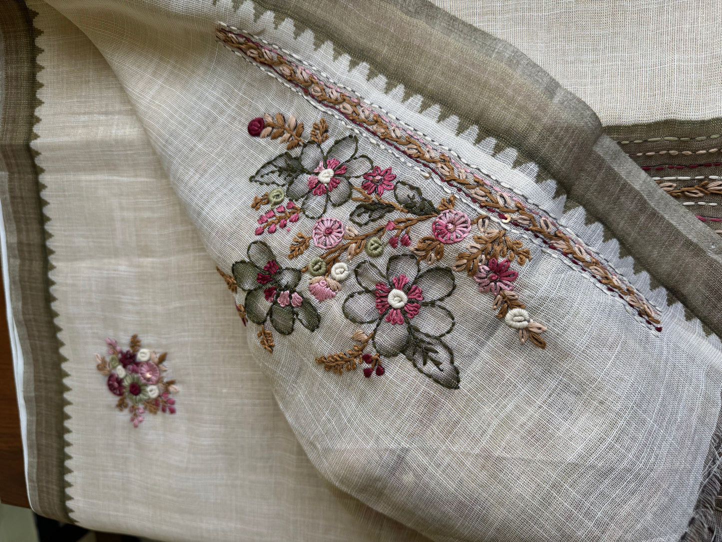 Premium Tissue Linen Sarees - Half White and Olive