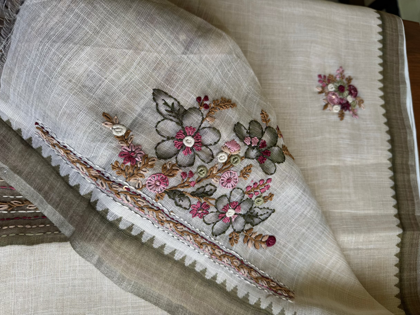 Premium Tissue Linen Sarees - Half White and Olive