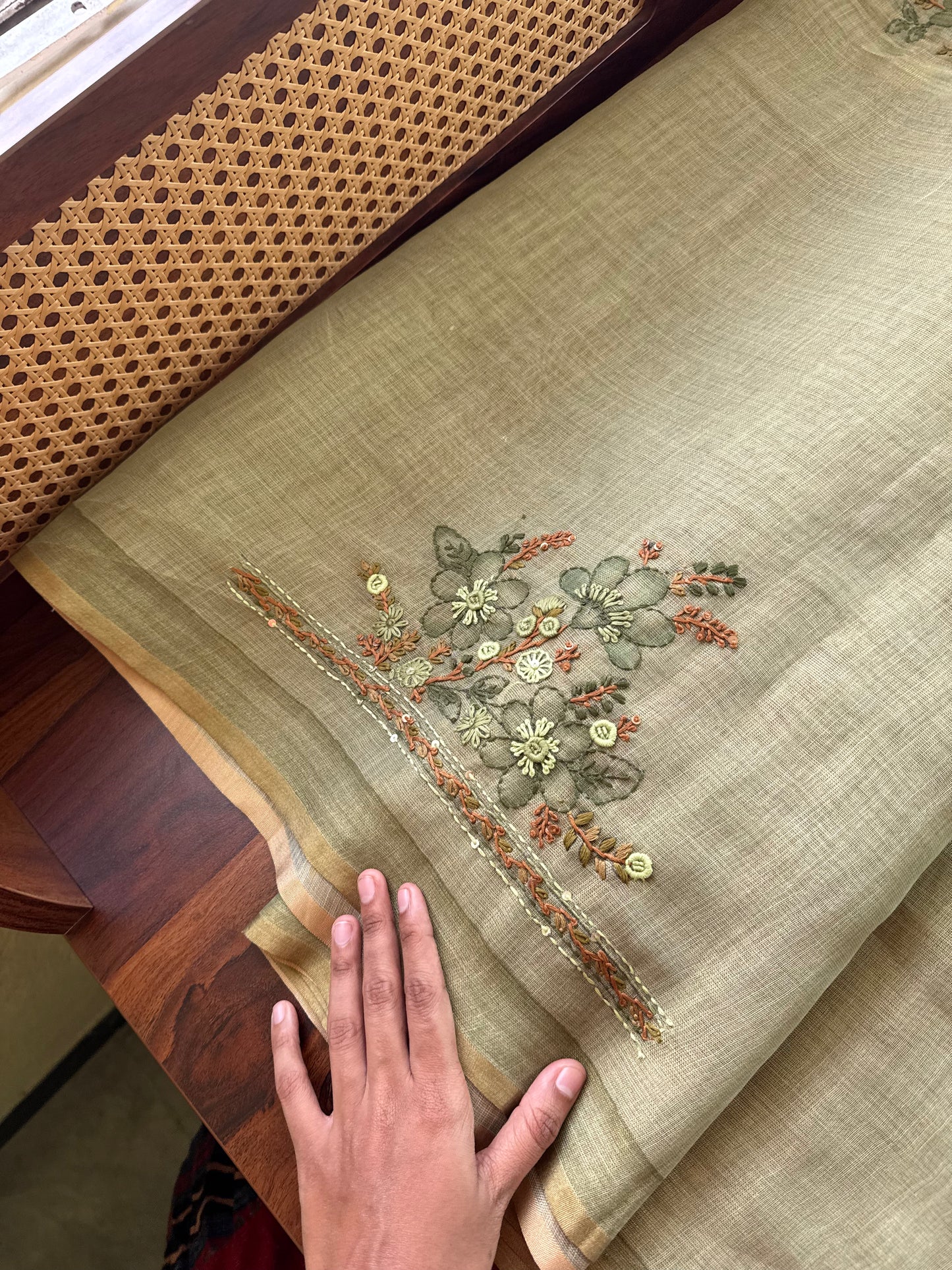 Premium Tissue Linen Sarees with heavy blouse - Green