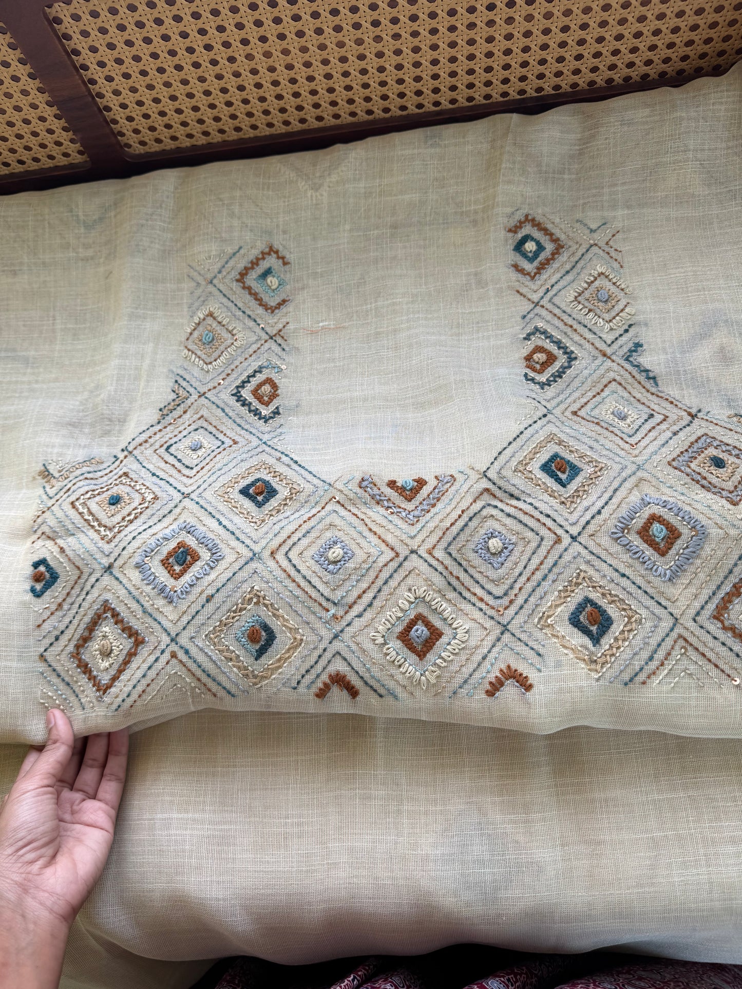 Premium Tissue Linen Sarees with heavy blouse - Half white & Peacock Blue
