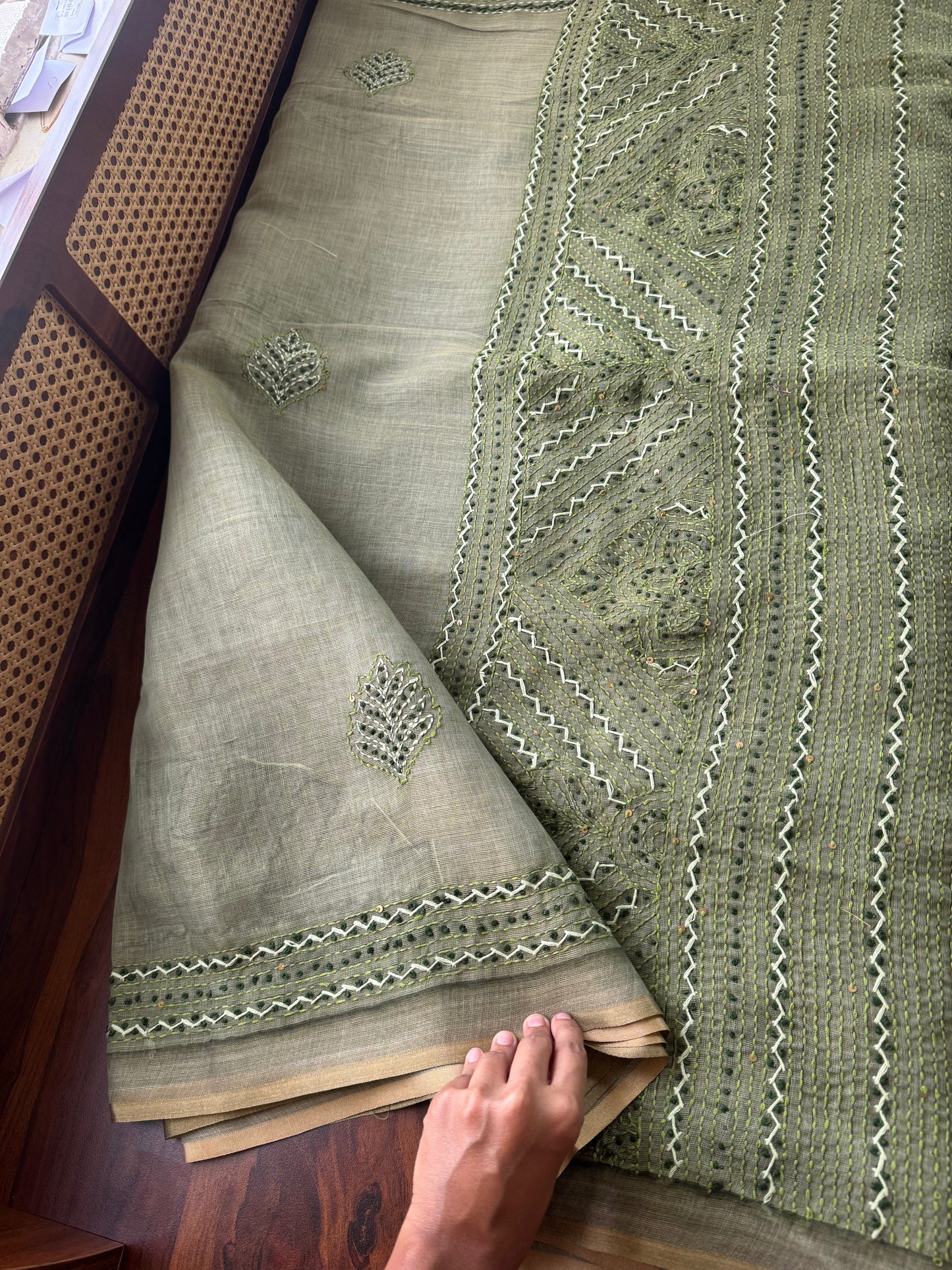 Premium Tissue Linen Sarees with borders & heavy blouse - Green