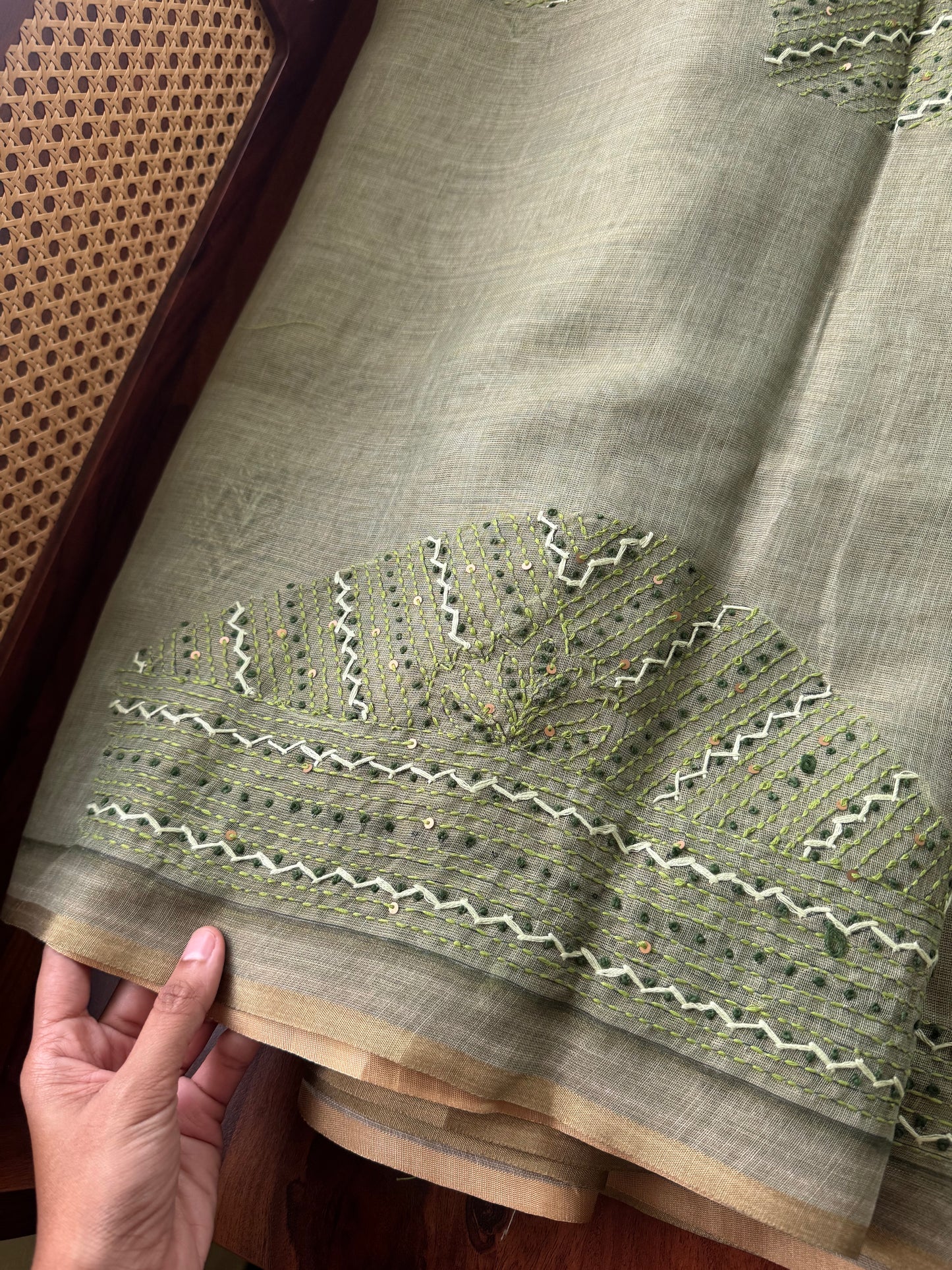 Premium Tissue Linen Sarees with borders & heavy blouse - Green