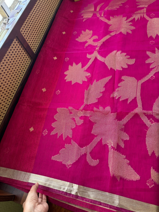 Minimal Tussar Georgette Blend Saree - Rani Pink
