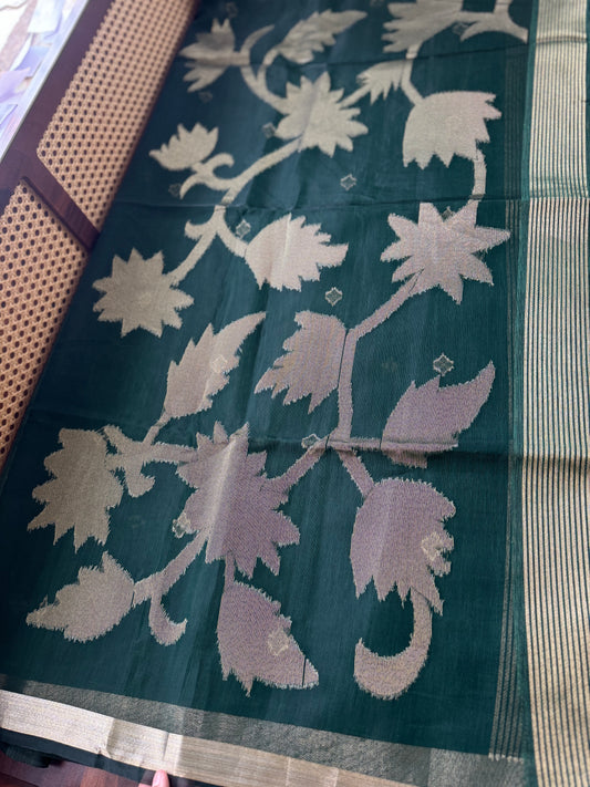 Minimal Tussar Georgette Blend Saree - Green