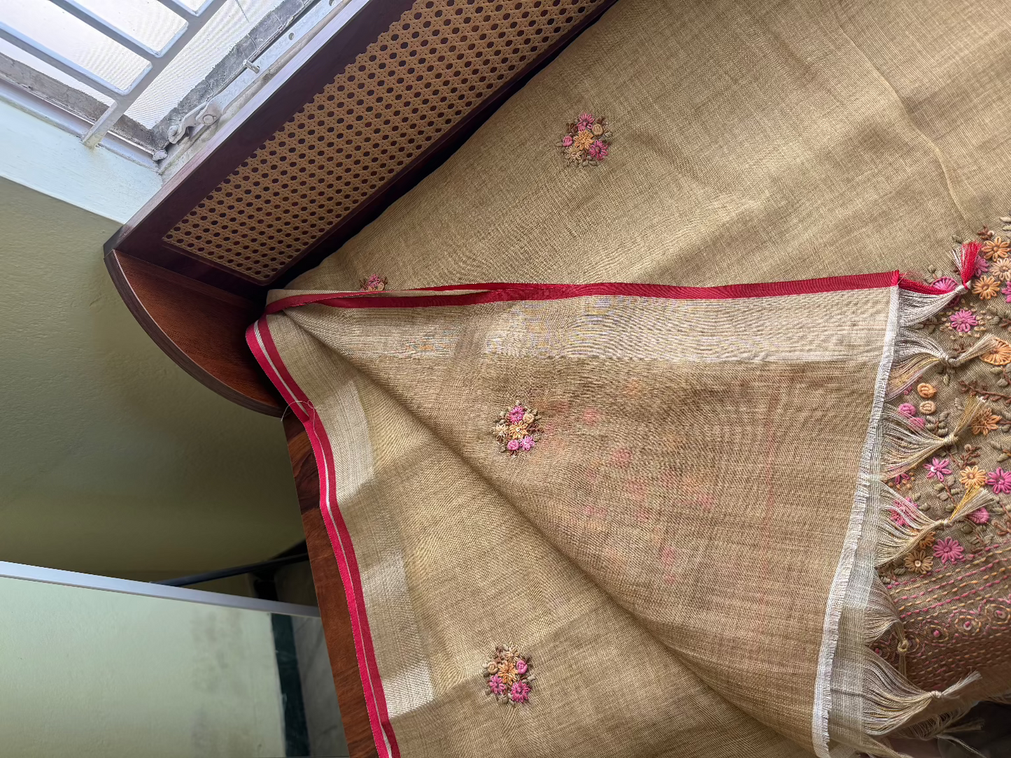 Premium Tissue Linen Sarees - Henna Green