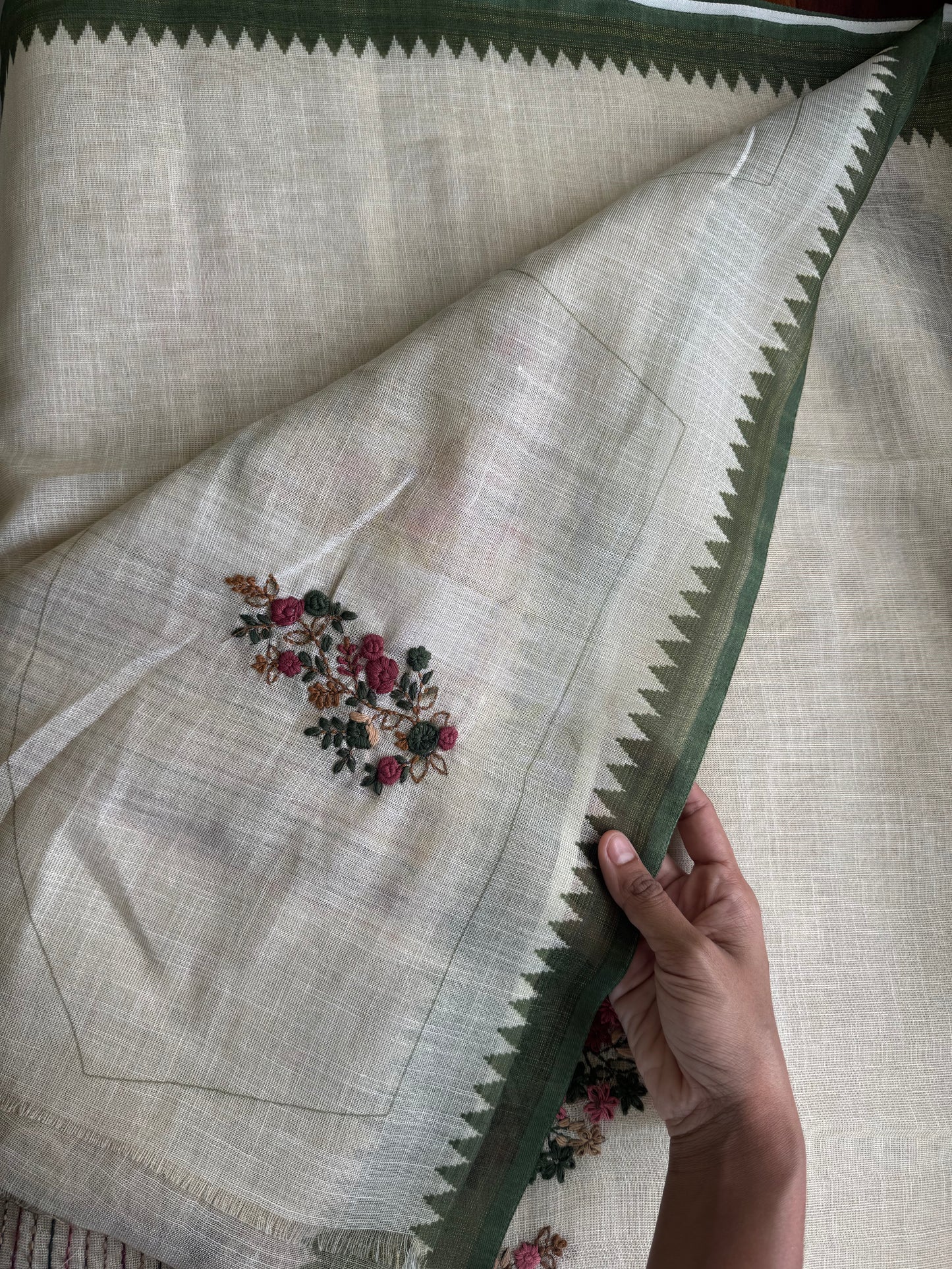 Premium Tissue Linen Sarees - Half White & Green