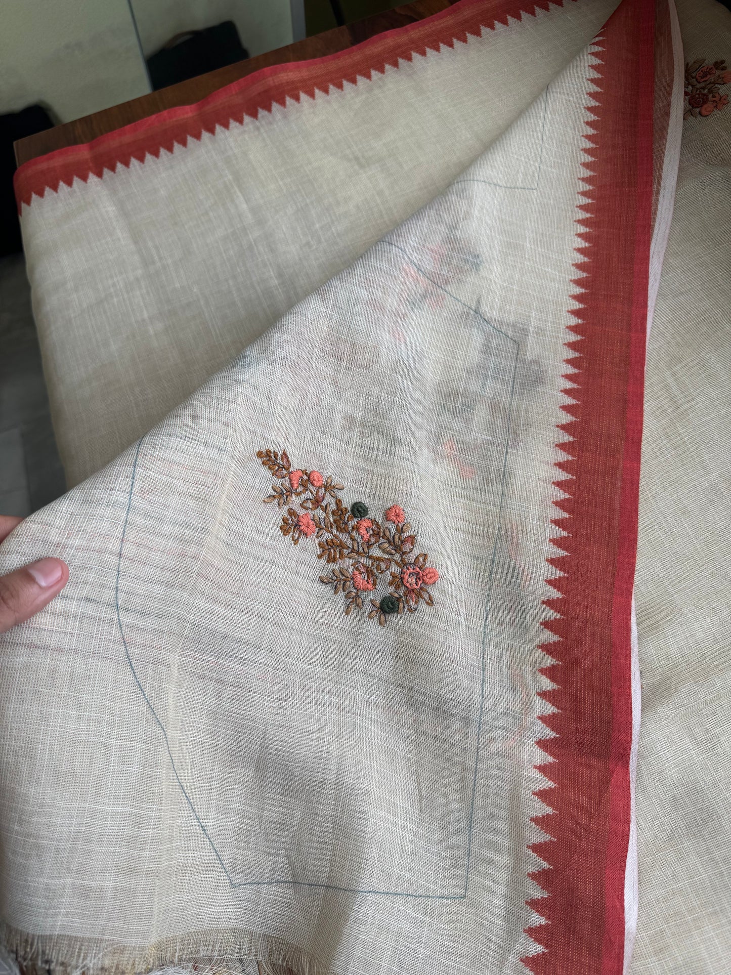 Premium Tissue Linen Sarees - Half White & Orange