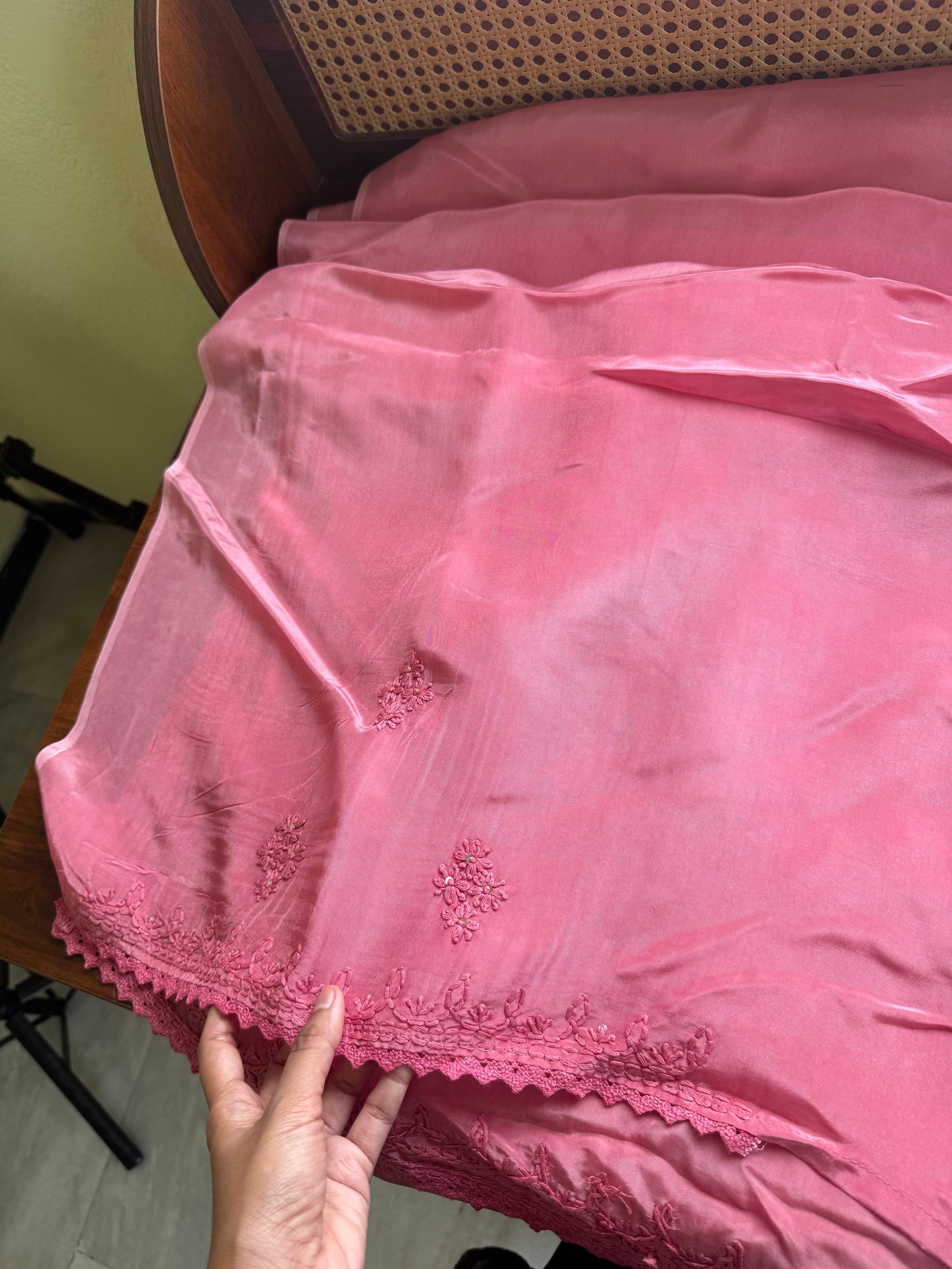 Silk Crepe Chikankari Saree - Pink