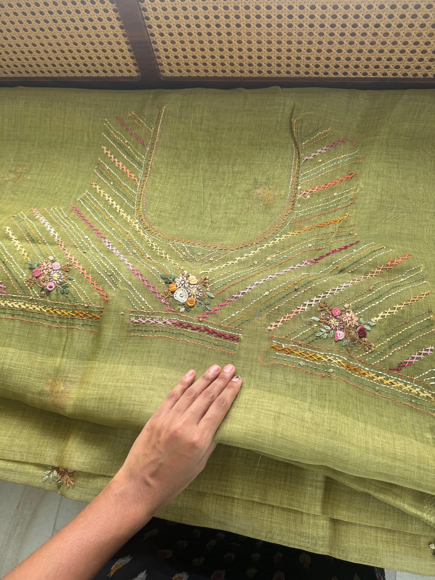Premium Tissue Linen Sarees with heavy blouse - Green