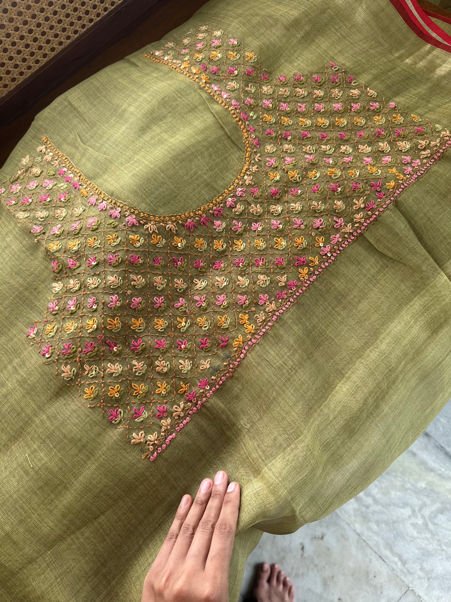 Premium Tissue Linen Sarees with heavy blouse - Green