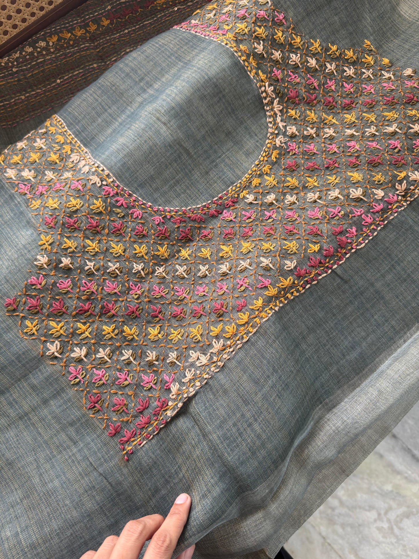 Premium Tissue Linen Sarees with heavy blouse - Grey