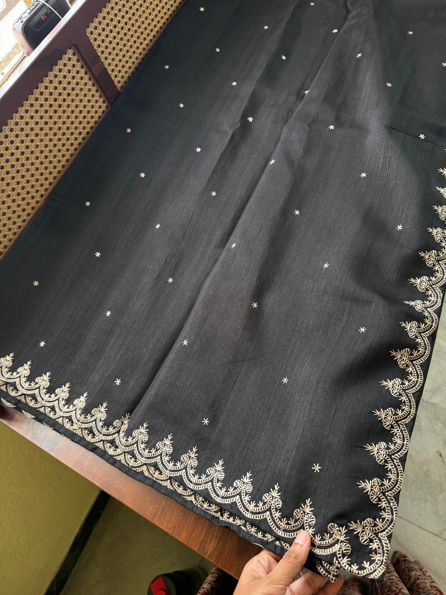 Minimal Mango Semi tussar saree - Black