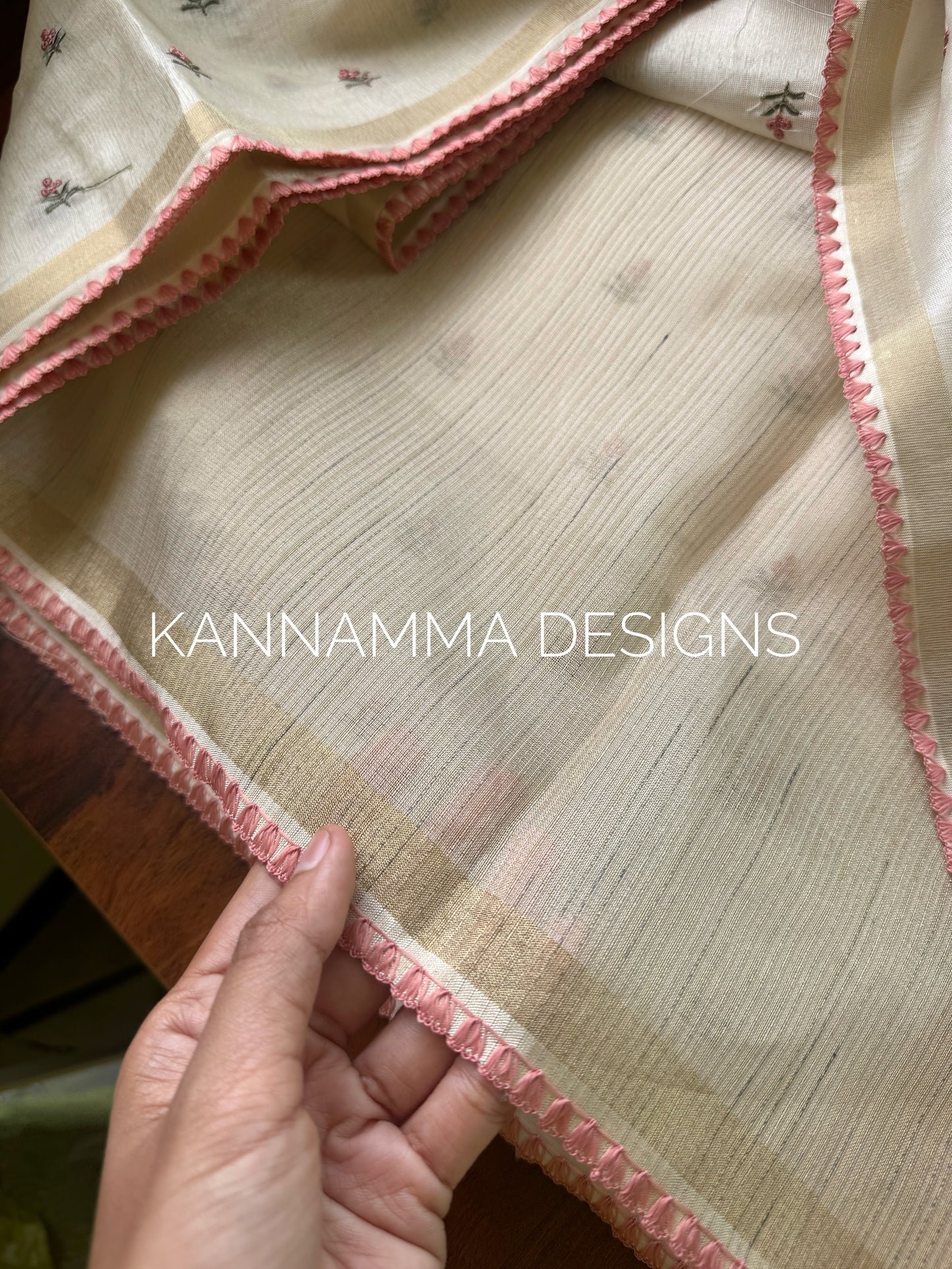 Mul Chanderi Tissue Saree - Cream & Peach