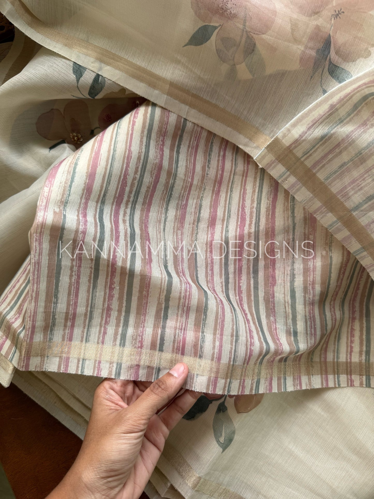 Floral Semi Linen Saree