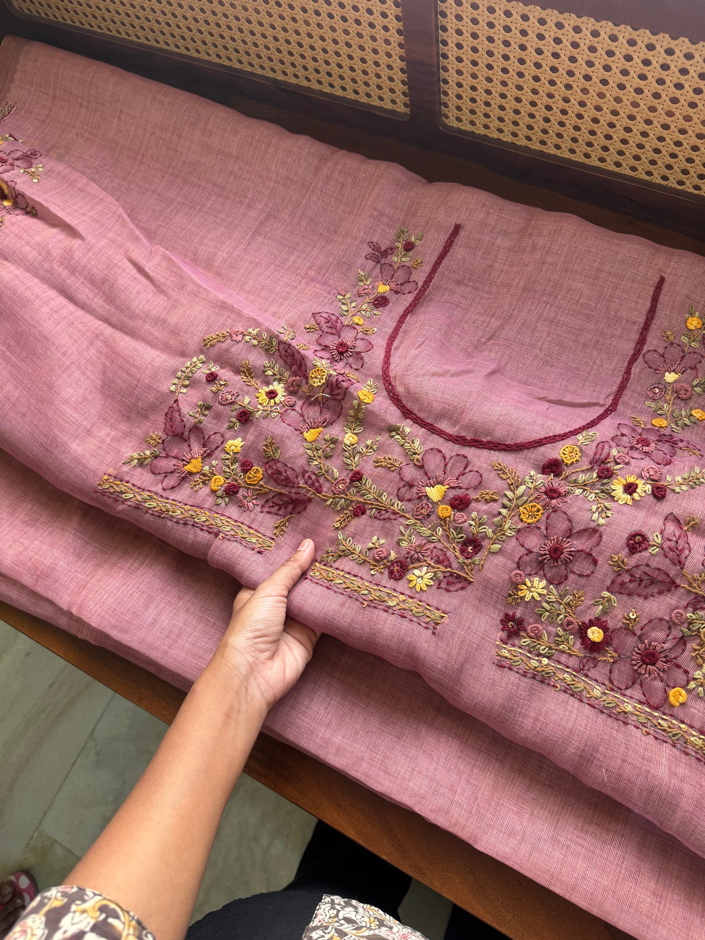 Premium Tissue Linen Sarees with heavy blouse - Pink