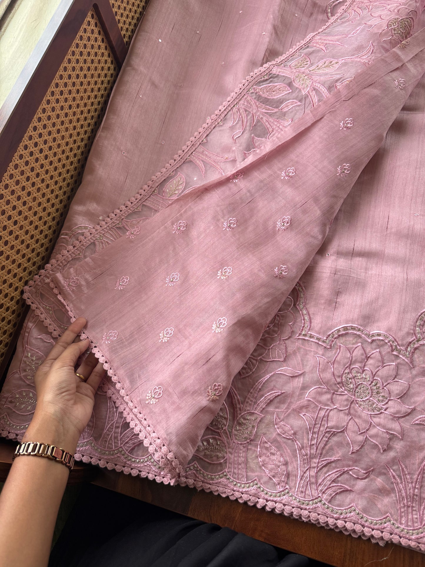 Tussar Blend Applique Saree - Pink