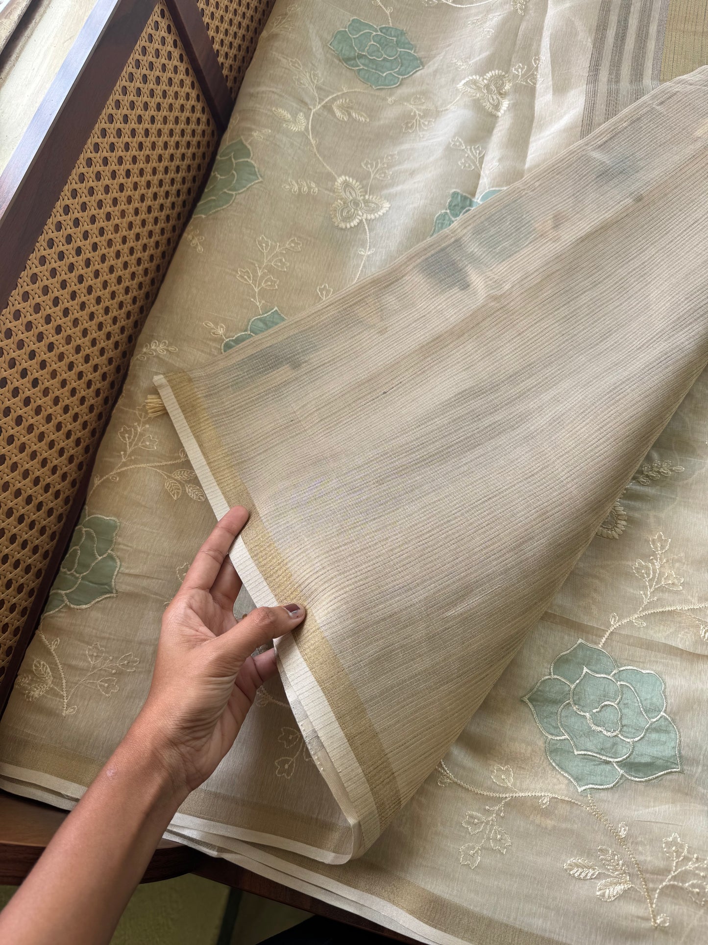 Mul Chanderi Tissue Saree - Cream & Blue