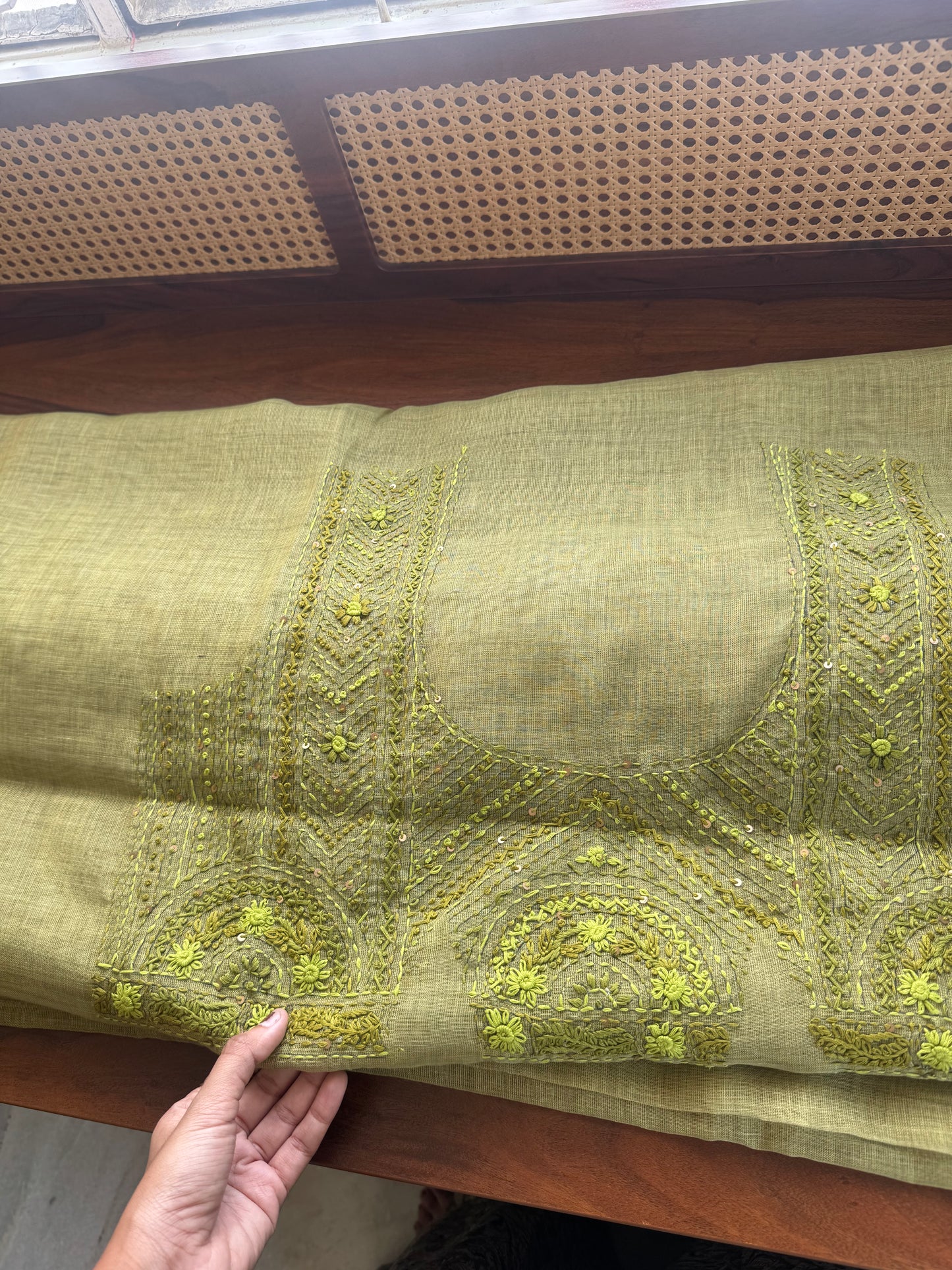 Premium Tissue Linen Saree with heavy blouse -Bright Green