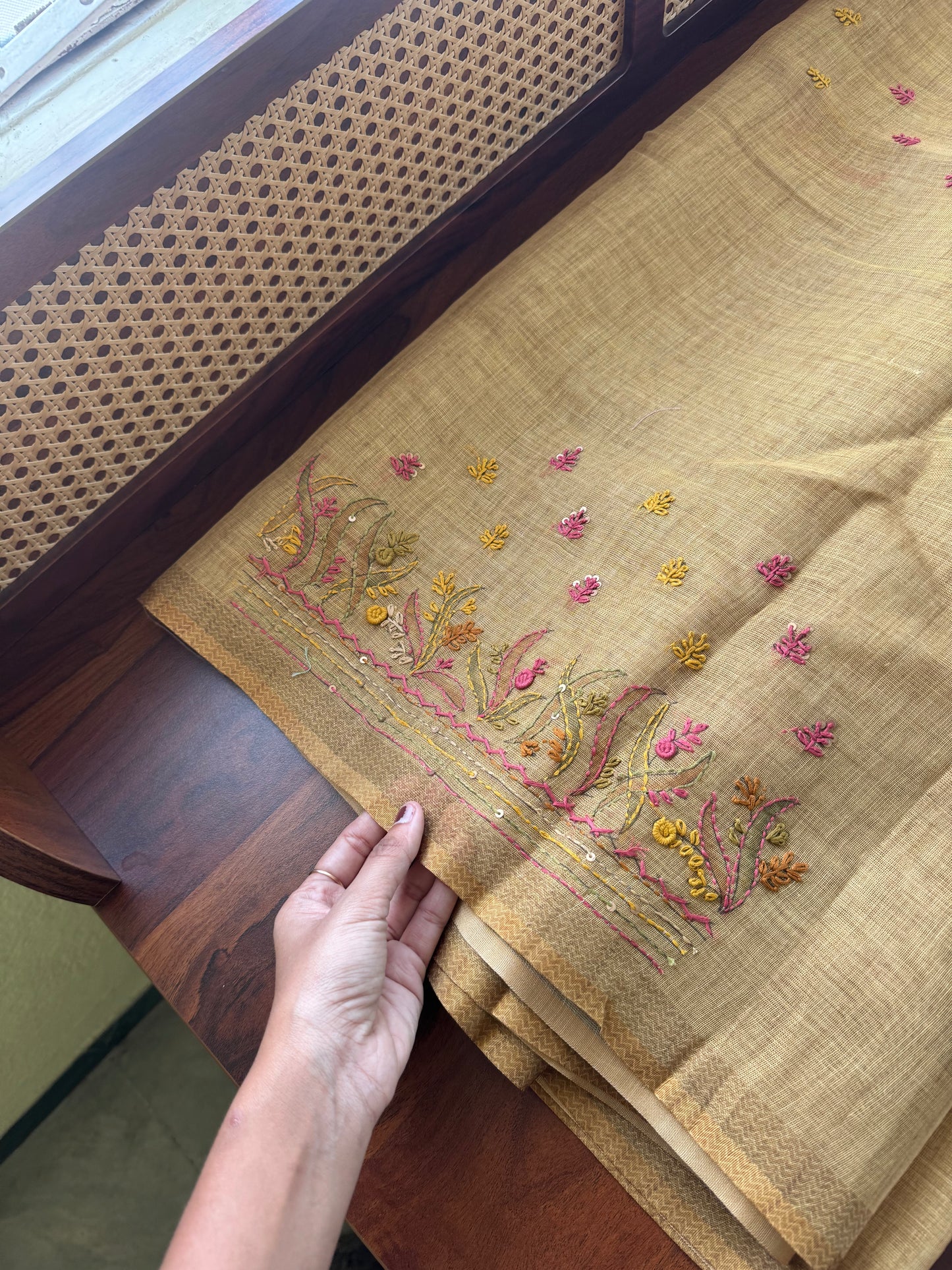 Premium Tissue Linen Saree with heavy blouse - Henna Green