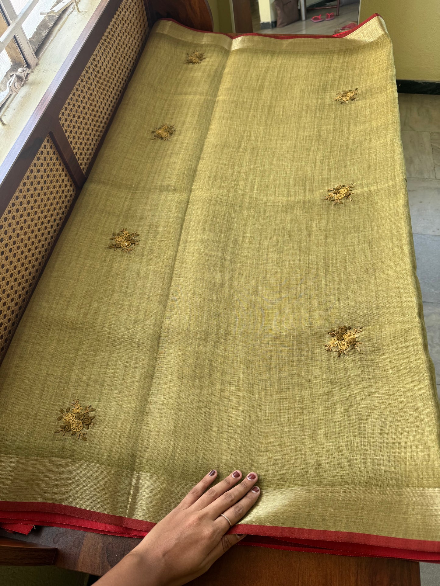 Premium Tissue Linen Sarees - Green