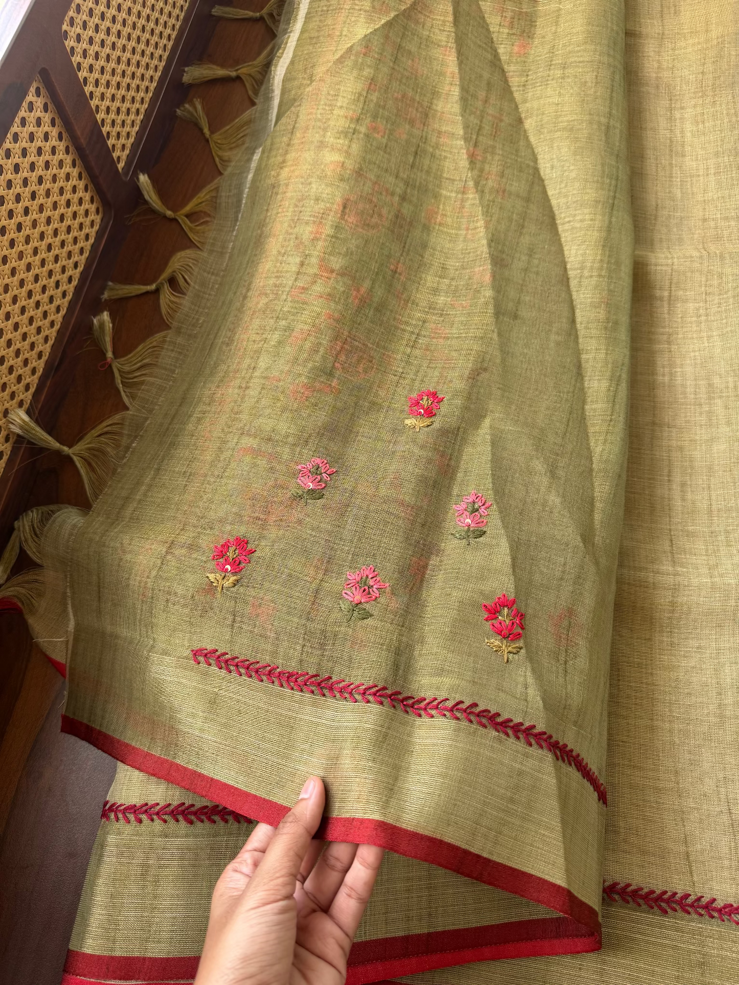 Premium Tissue Linen Sarees - Green