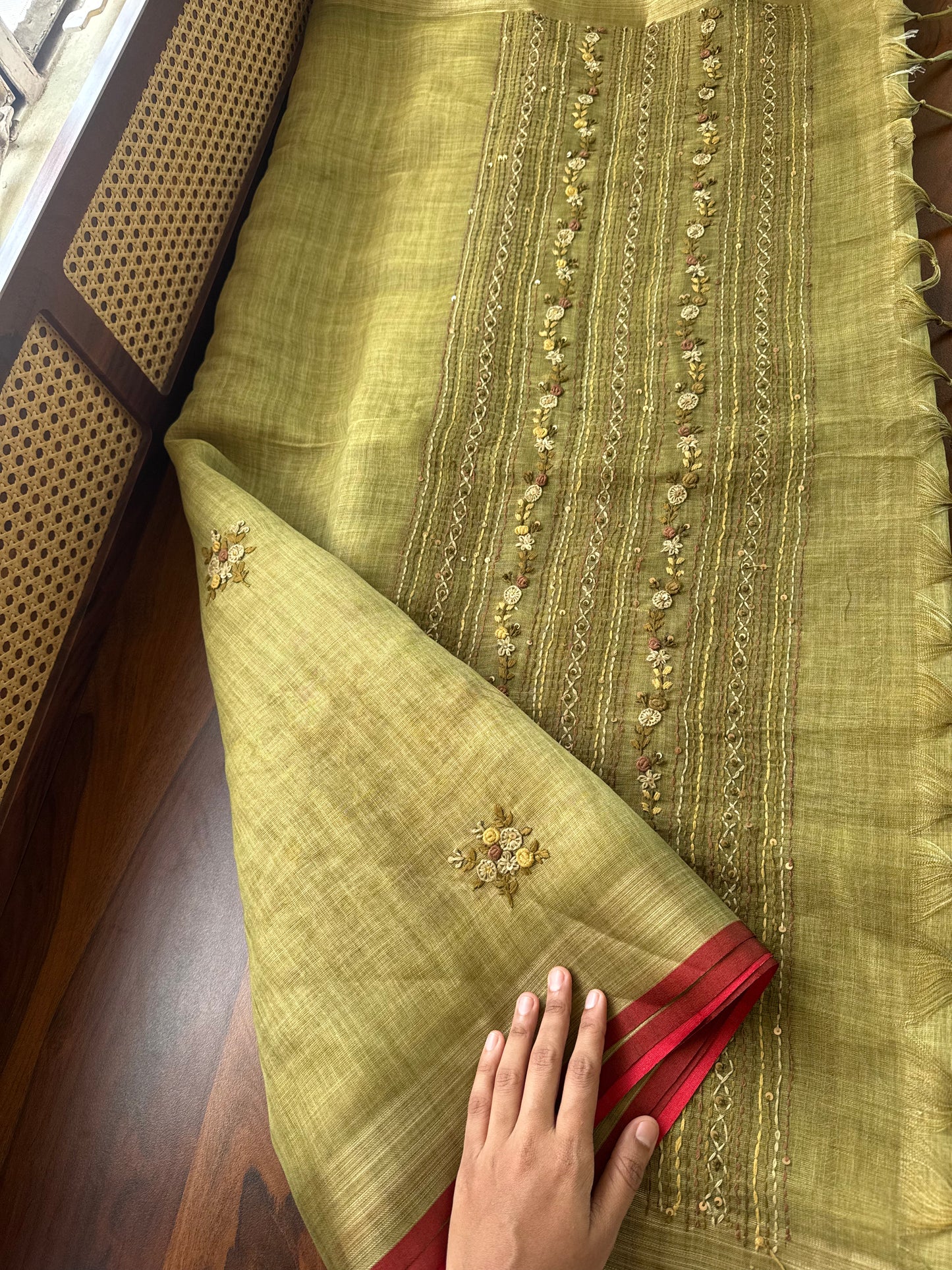 Premium Tissue Linen Sarees with heavy blouse - Green