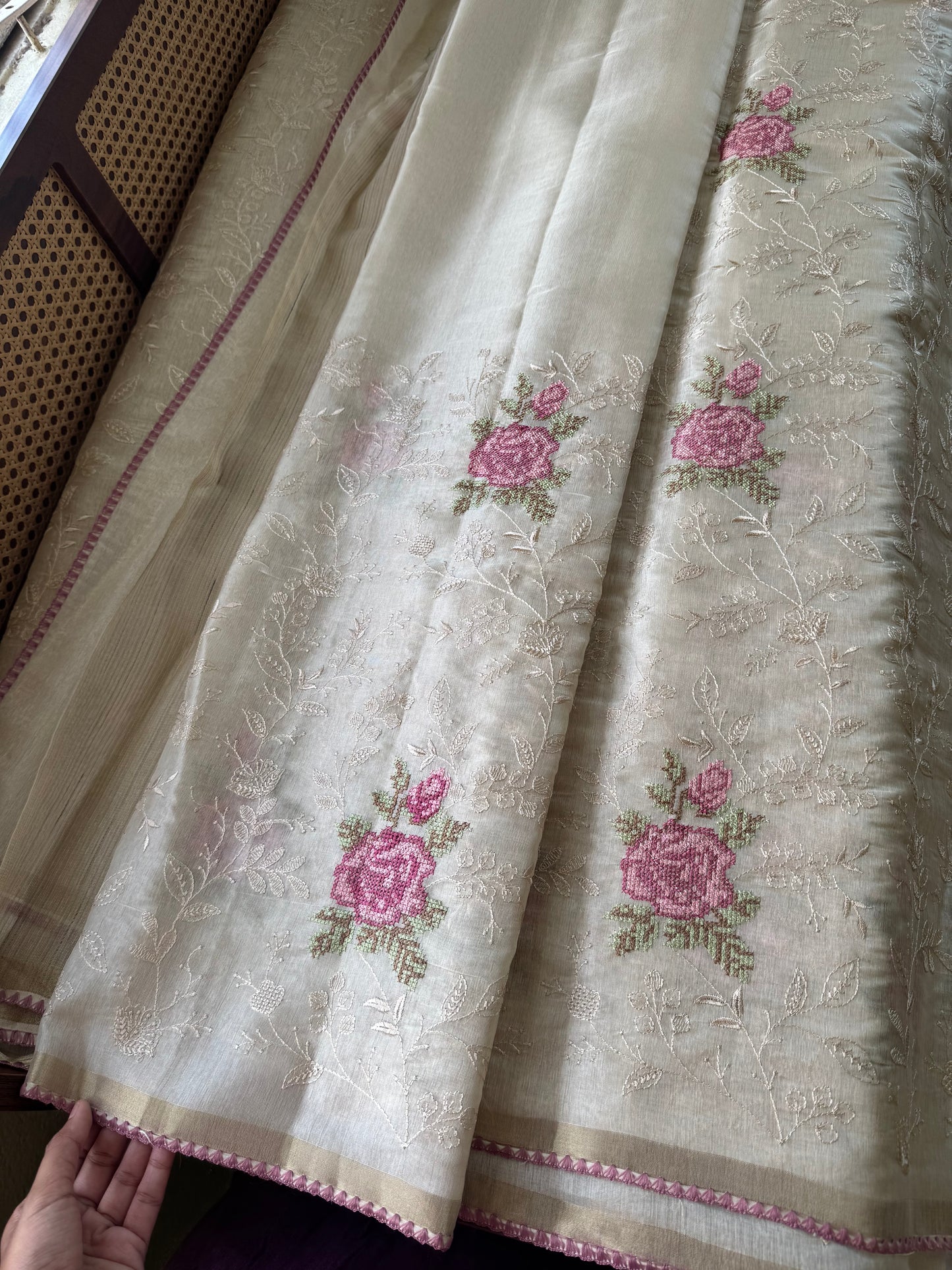 Mul Chanderi Tissue Saree with appliqué - Pink