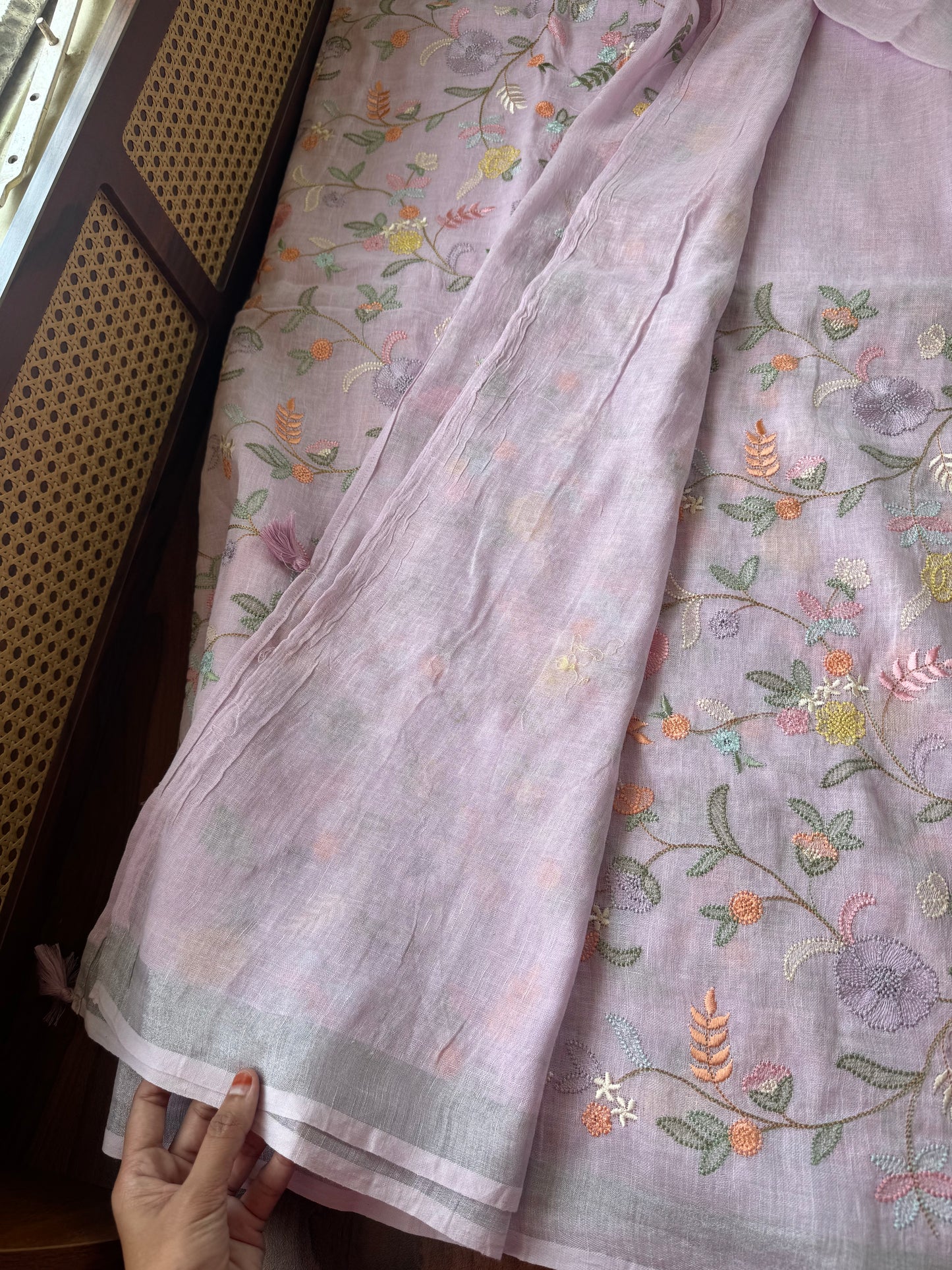 Embroidered Pure Linen Sarees - Pastel Lilac