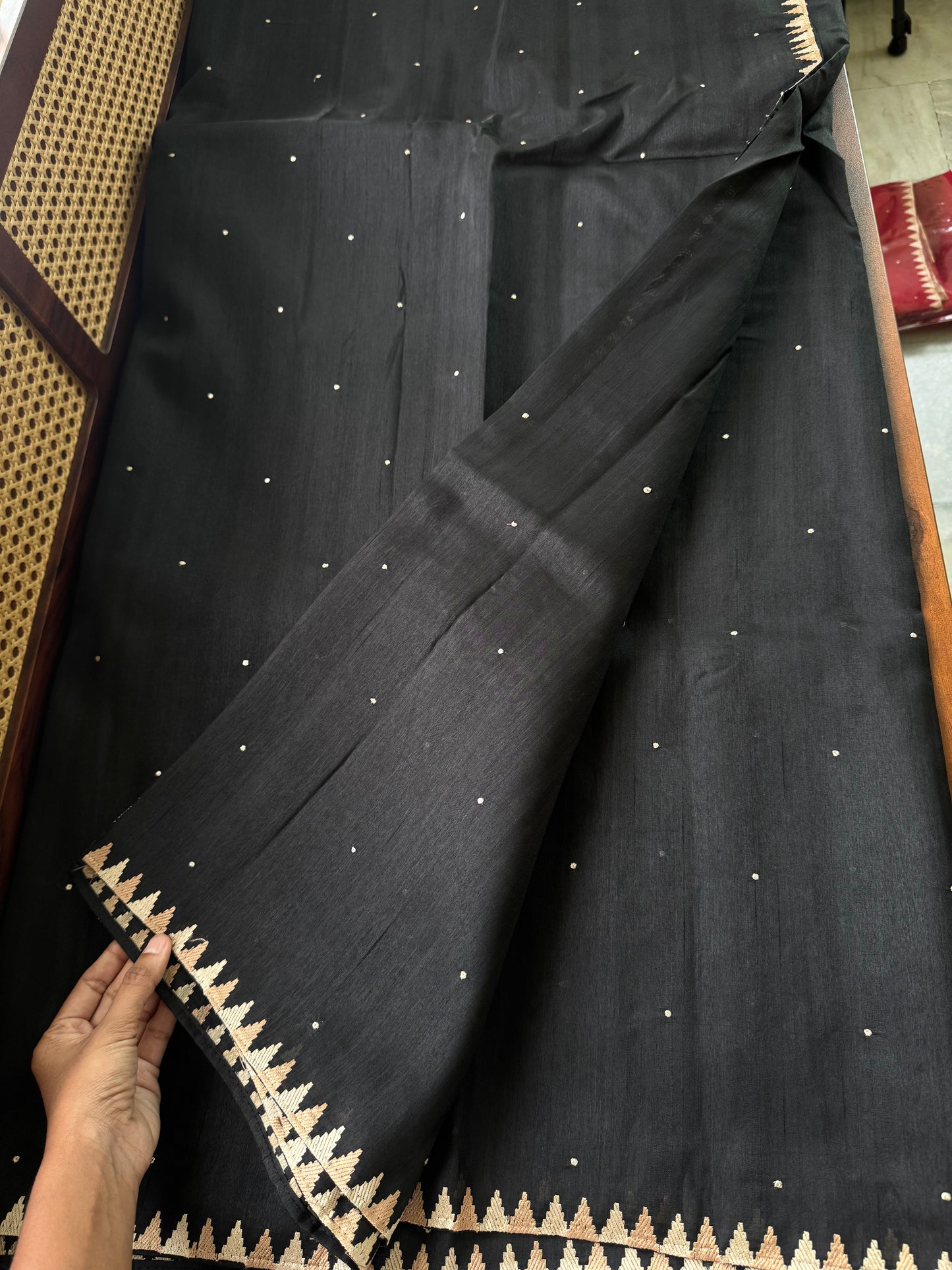 Minimal Mango Semi tussar saree - Black