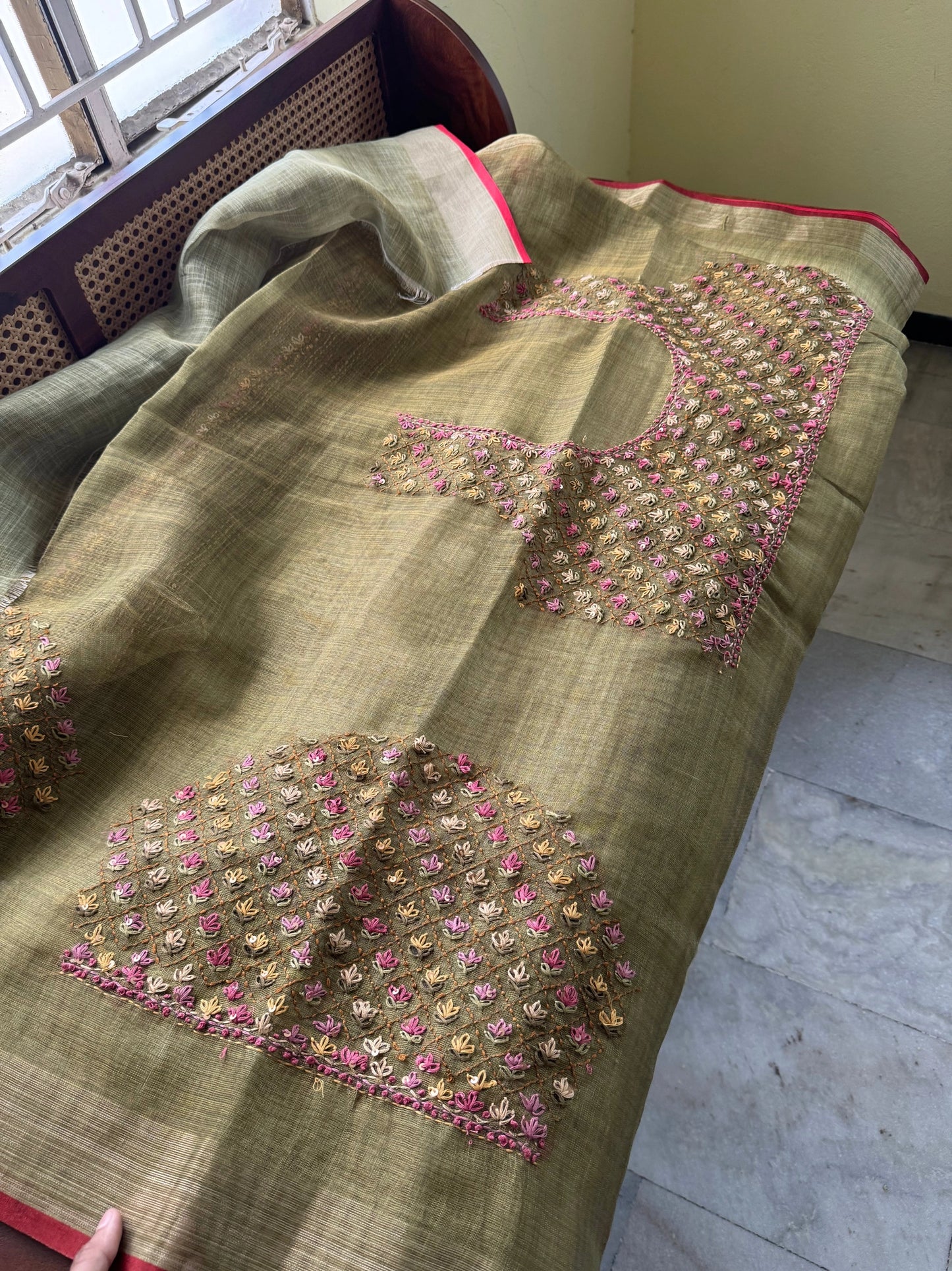 Premium Tissue Linen Sarees with heavy blouse -Green