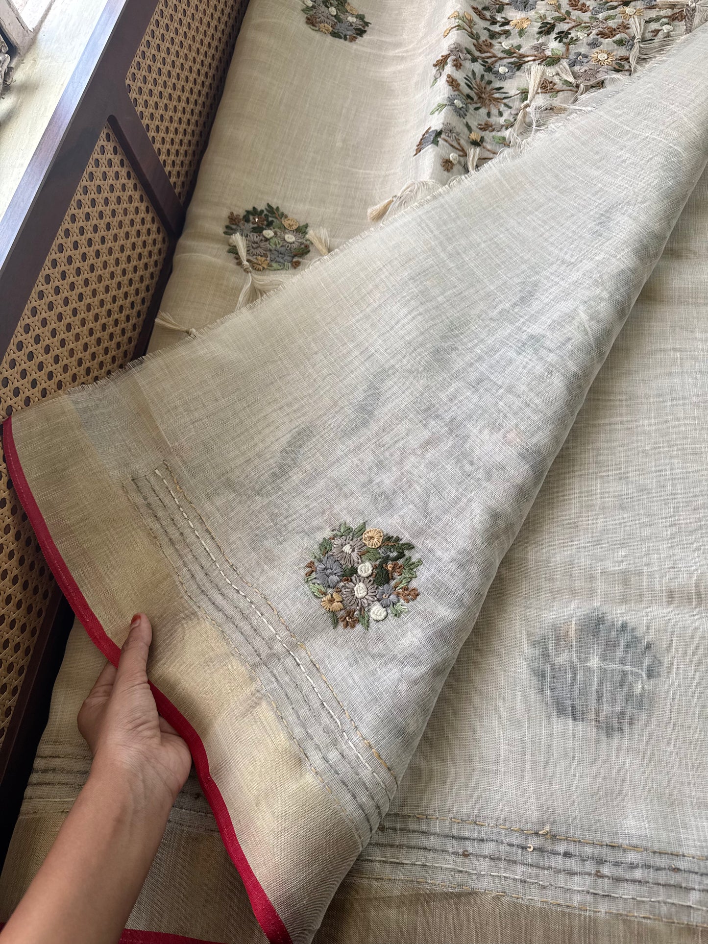 Premium Tissue Linen Sarees - Golden Cream & Green