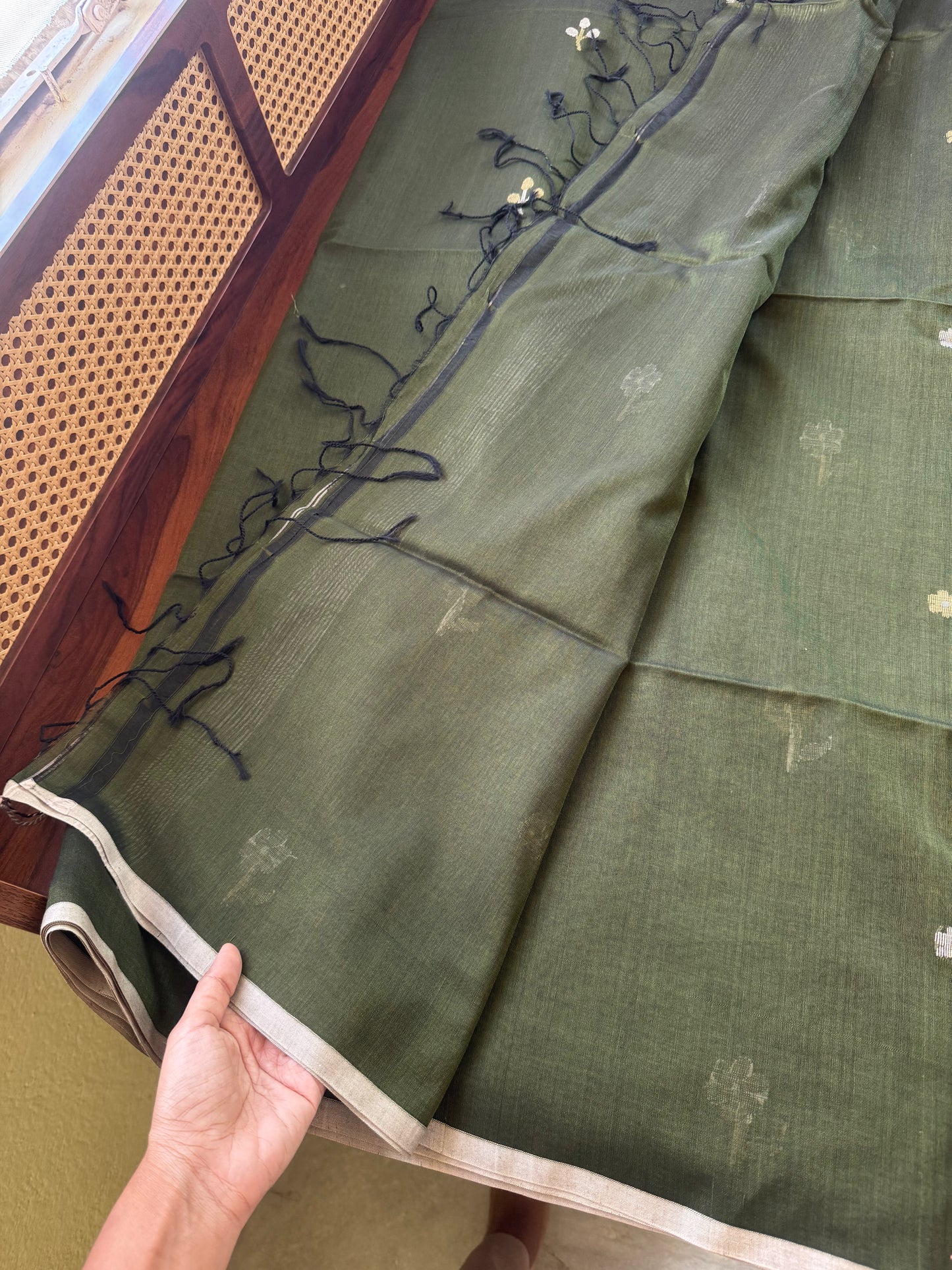 Soft Handloom Bengal Cotton Saree -Olive Green