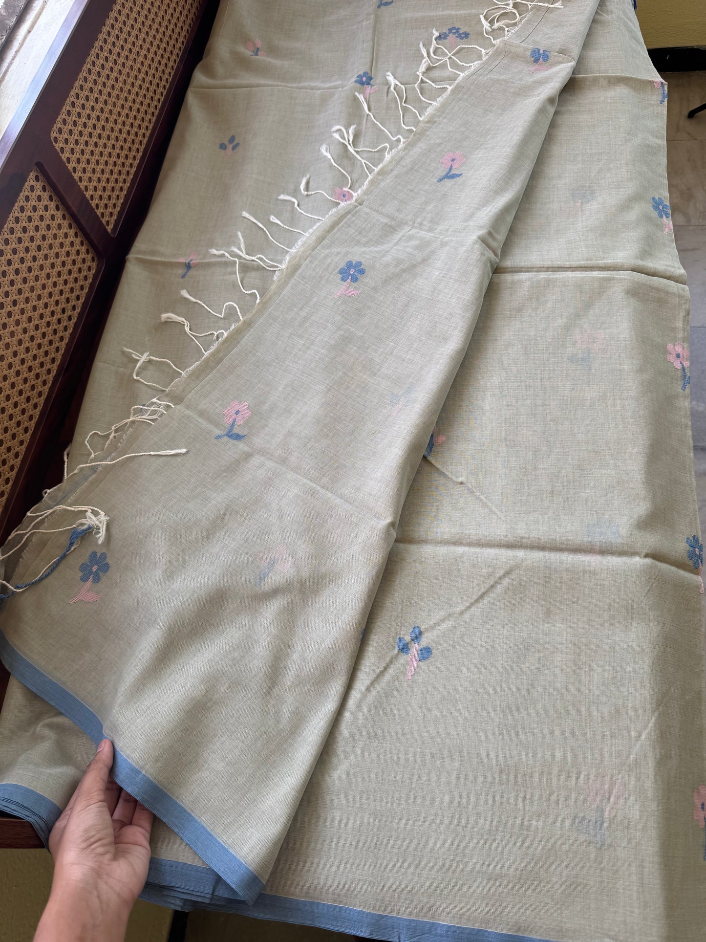 Soft Handloom Bengal Cotton Saree -Grey