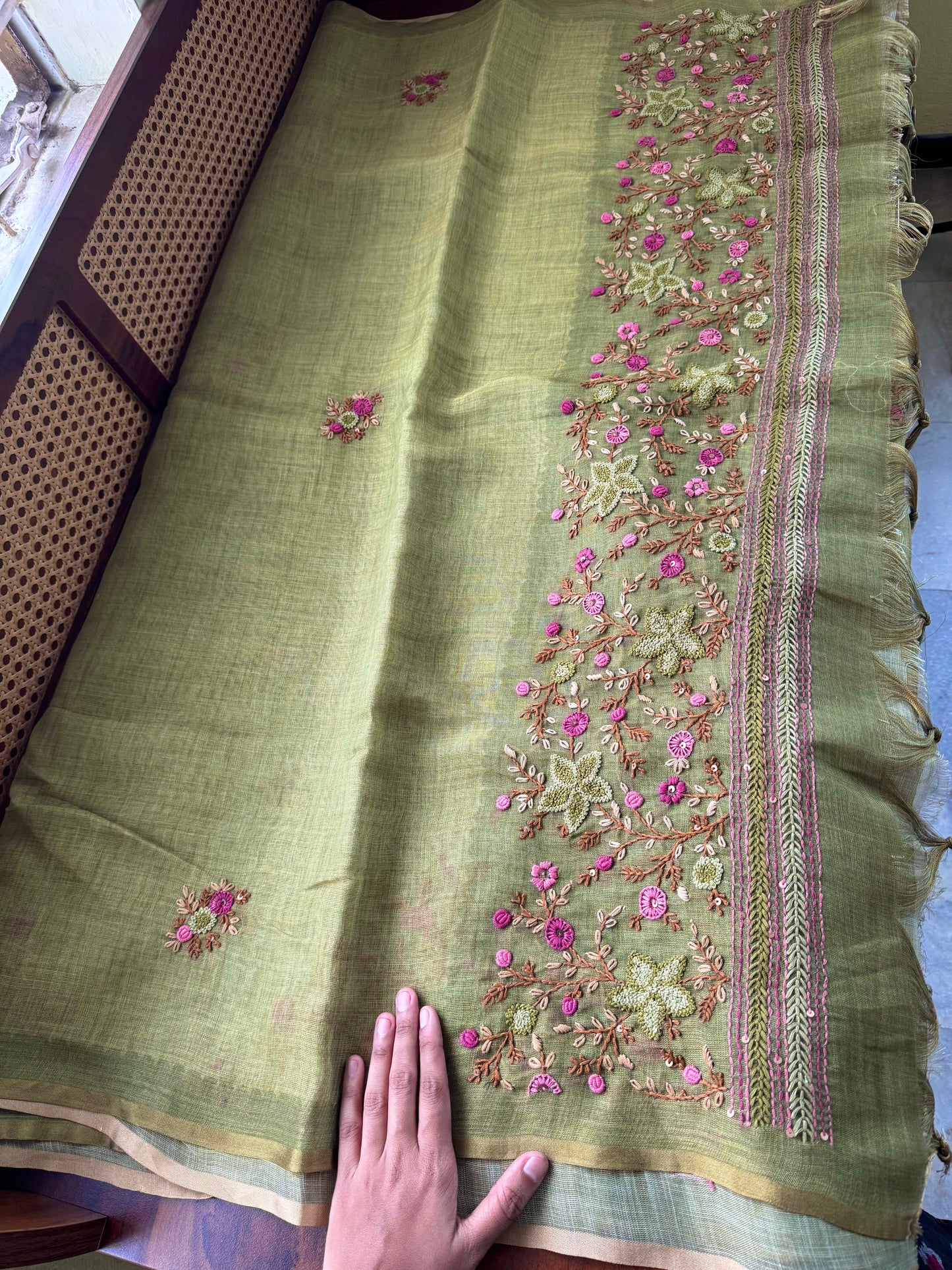 Premium Tissue Linen Sarees with heavy blouse - Green