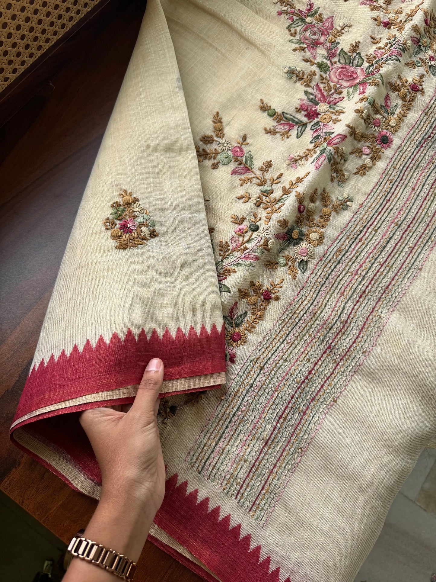Premium Tissue Linen Sarees - Half White & Crimson Red