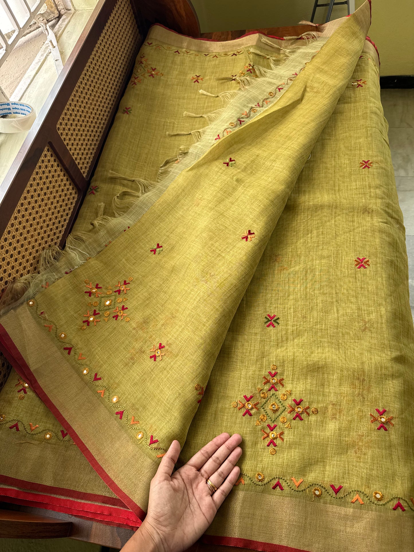 Premium Tissue Linen Sarees - Green