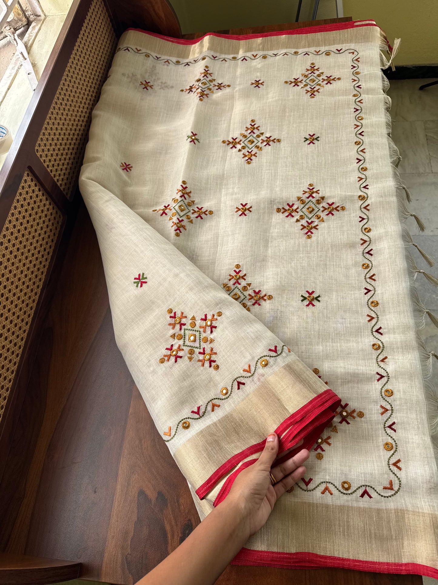 Premium Tissue Linen Sarees - Half White