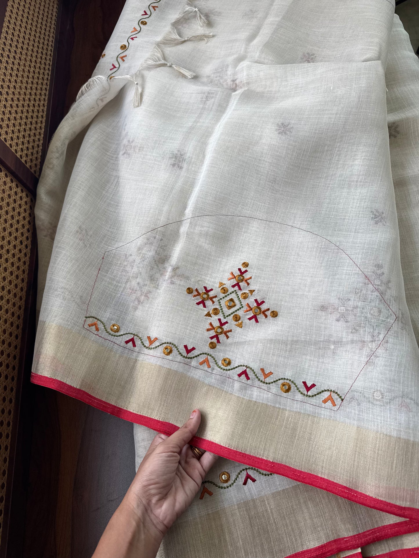 Premium Tissue Linen Sarees - Half White