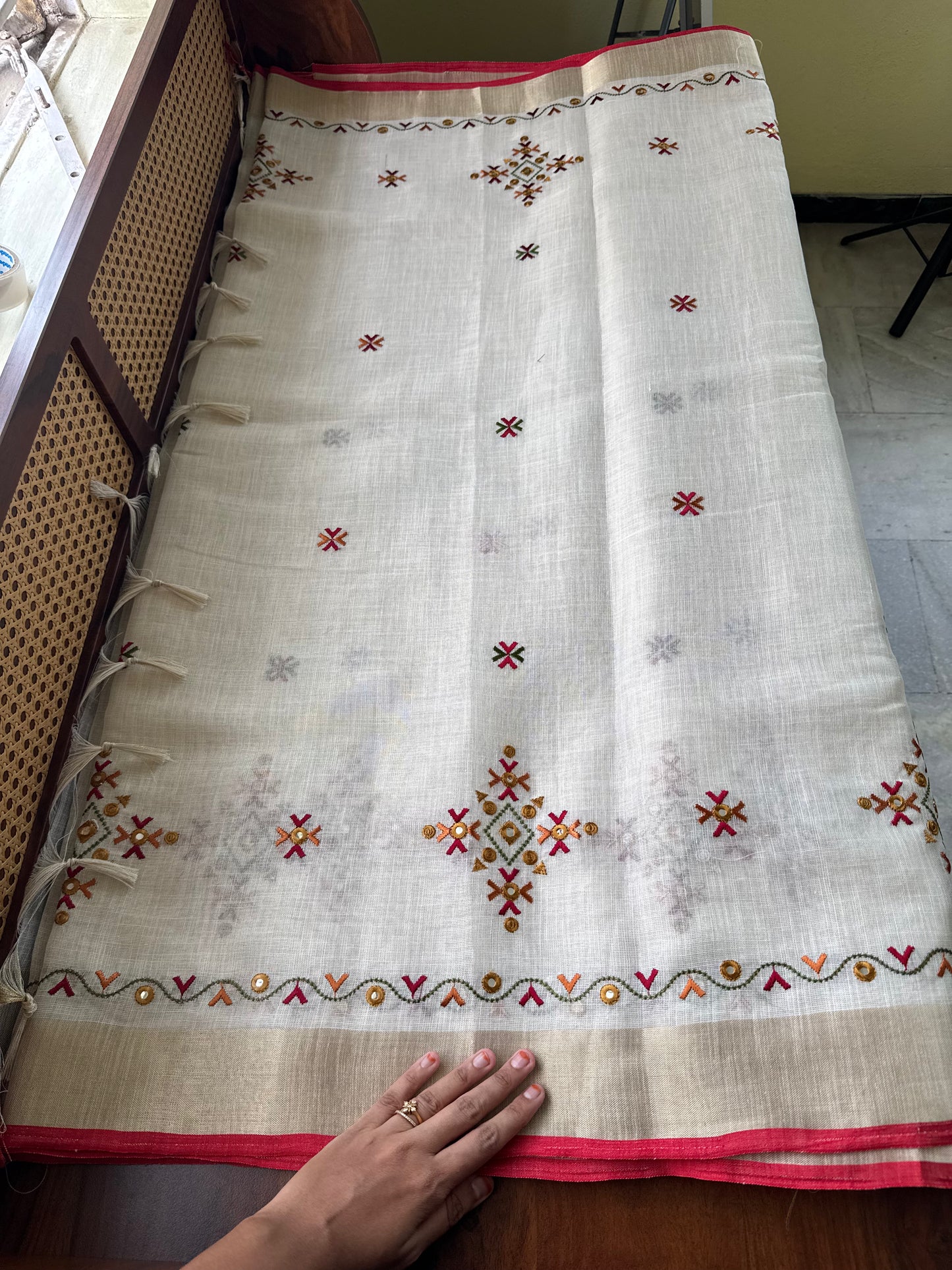 Premium Tissue Linen Sarees - Half White