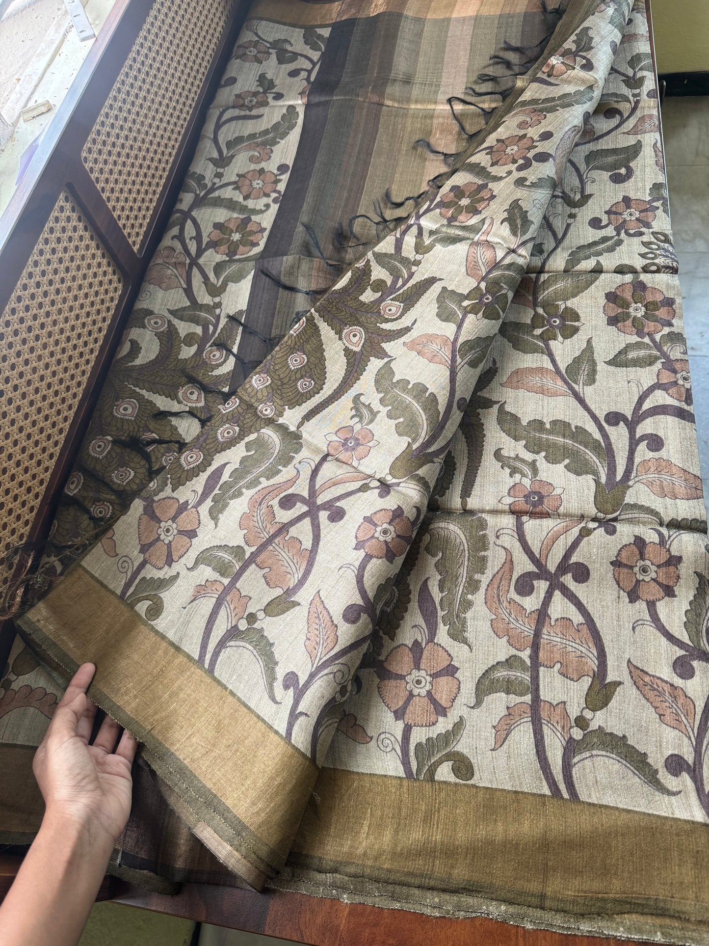 Pure Handloom Tussar Silk Saree - Natural Beige & Green