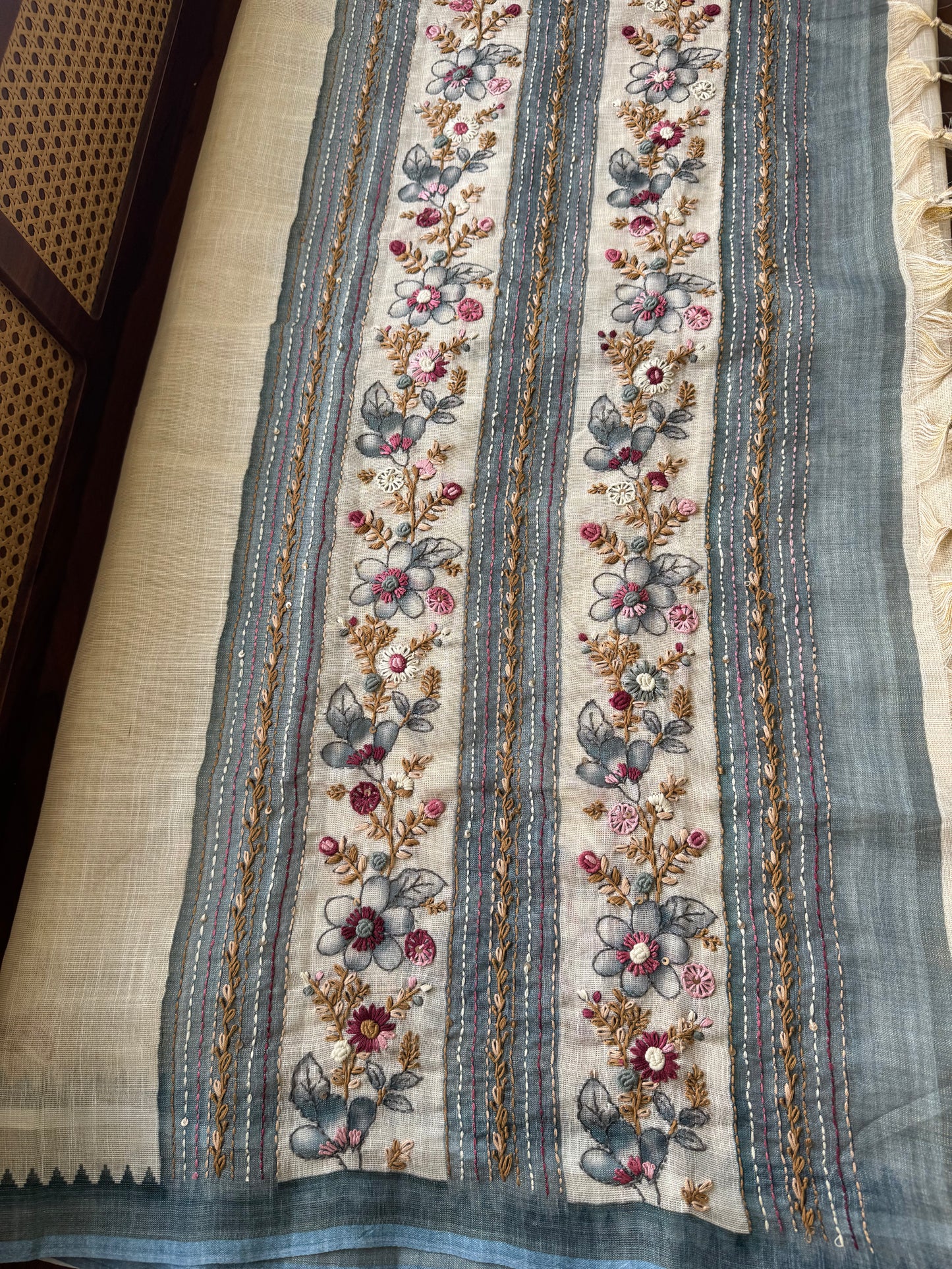 Premium Tissue Linen Sarees - Half White and Blue