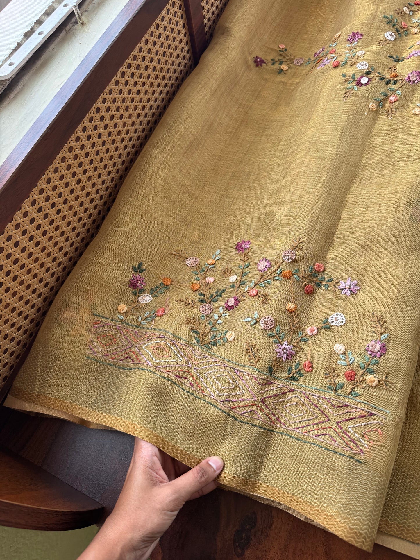 Premium Tissue Linen Sarees with heavy blouse - Henna Green