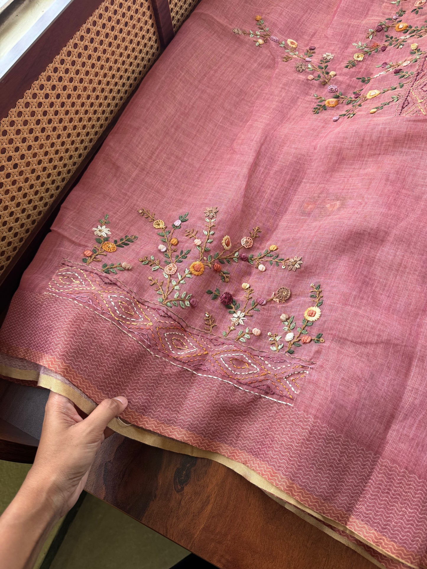 Premium Tissue Linen Sarees with heavy blouse - Pink