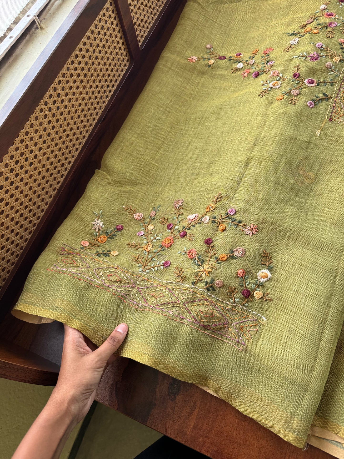 Premium Tissue Linen Sarees with heavy blouse - Green