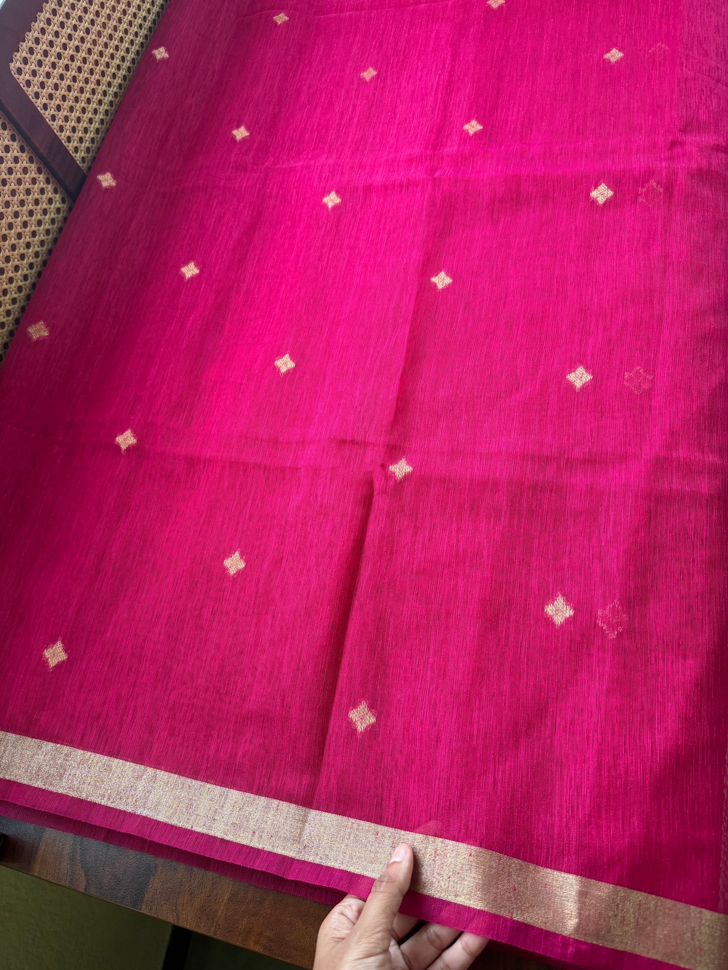 Minimal Tussar Georgette Blend Saree - Rani Pink
